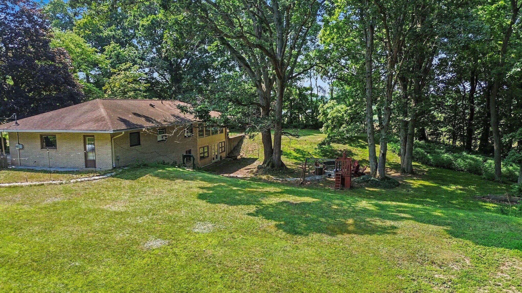 1406 Camp Road Buchanan MI 49107