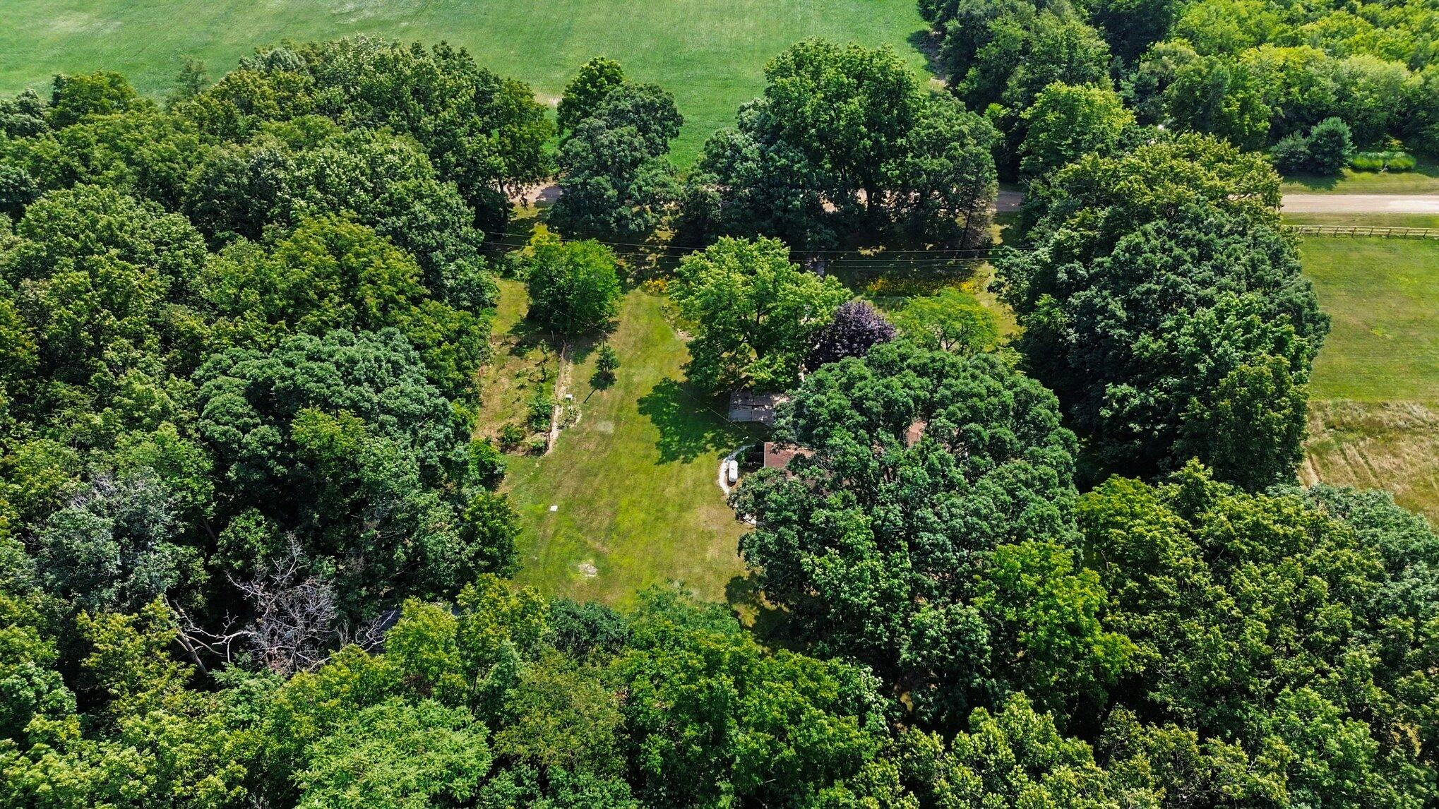 1406 Camp Road Buchanan MI 49107