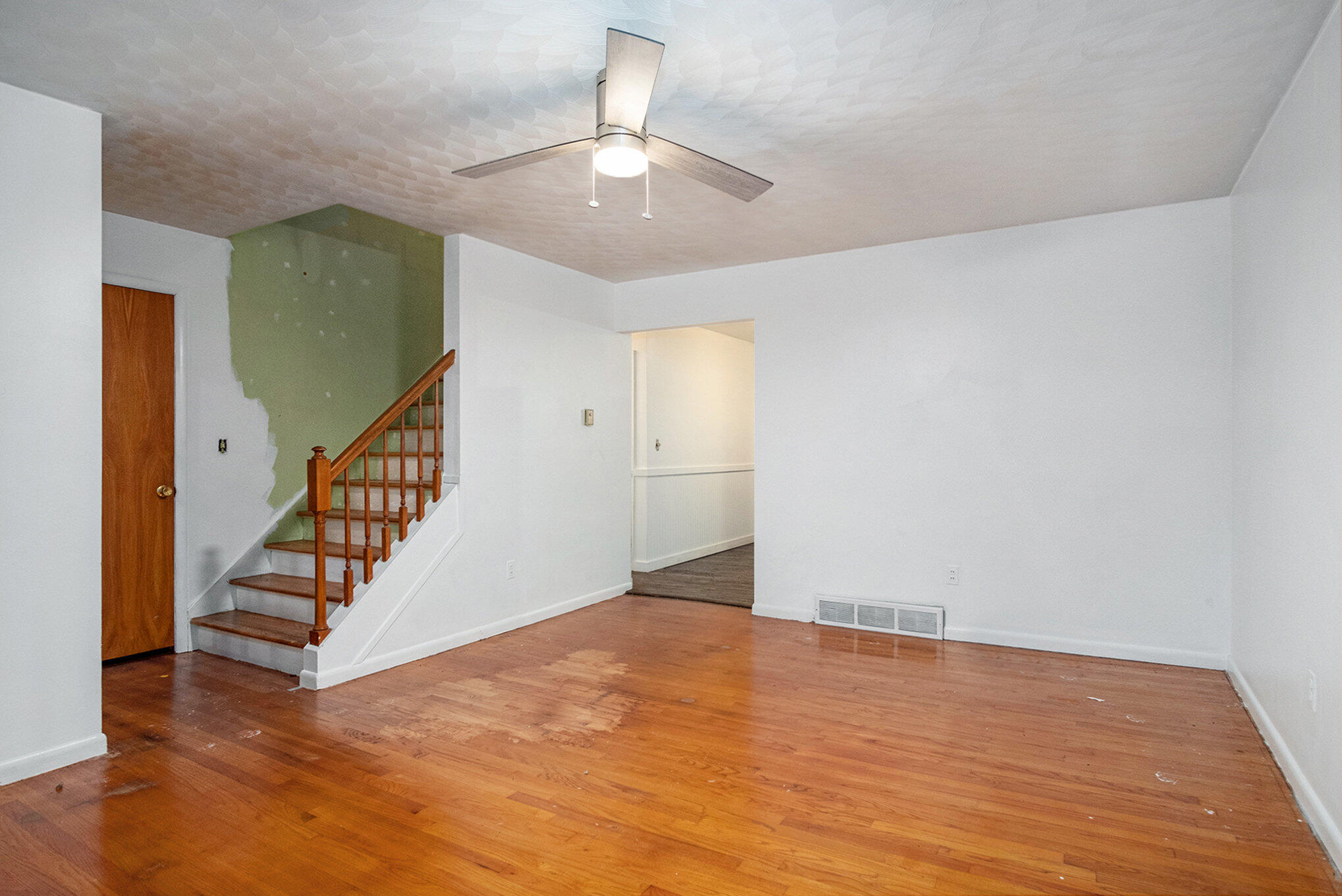 13355 Kenowa Avenue NW Grand Rapids MI 49544