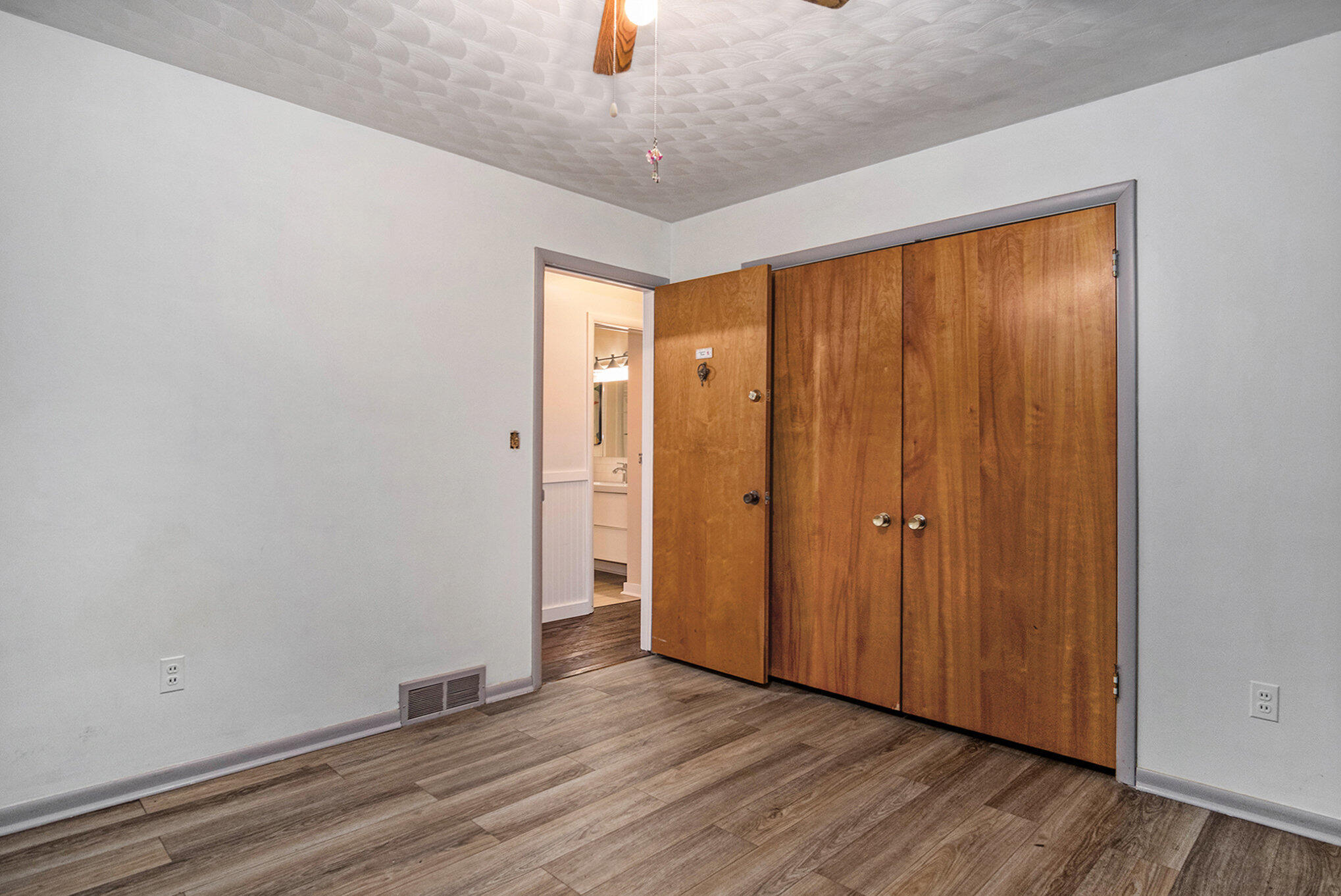 13355 Kenowa Avenue NW Grand Rapids MI 49544