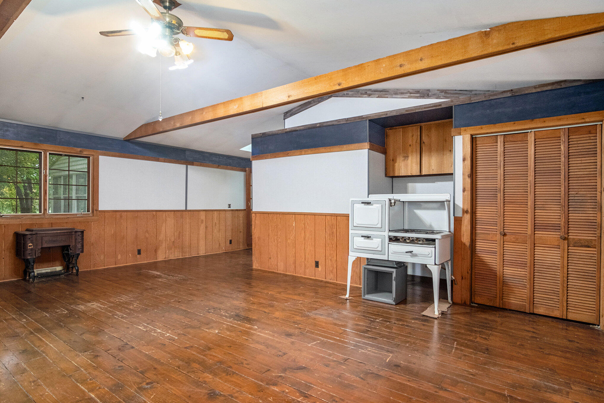 13355 Kenowa Avenue NW Grand Rapids MI 49544