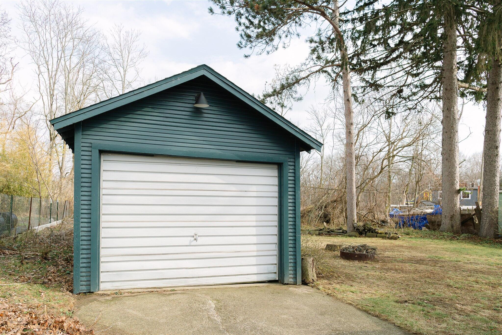 1369 Montgomery Avenue Muskegon MI 49441