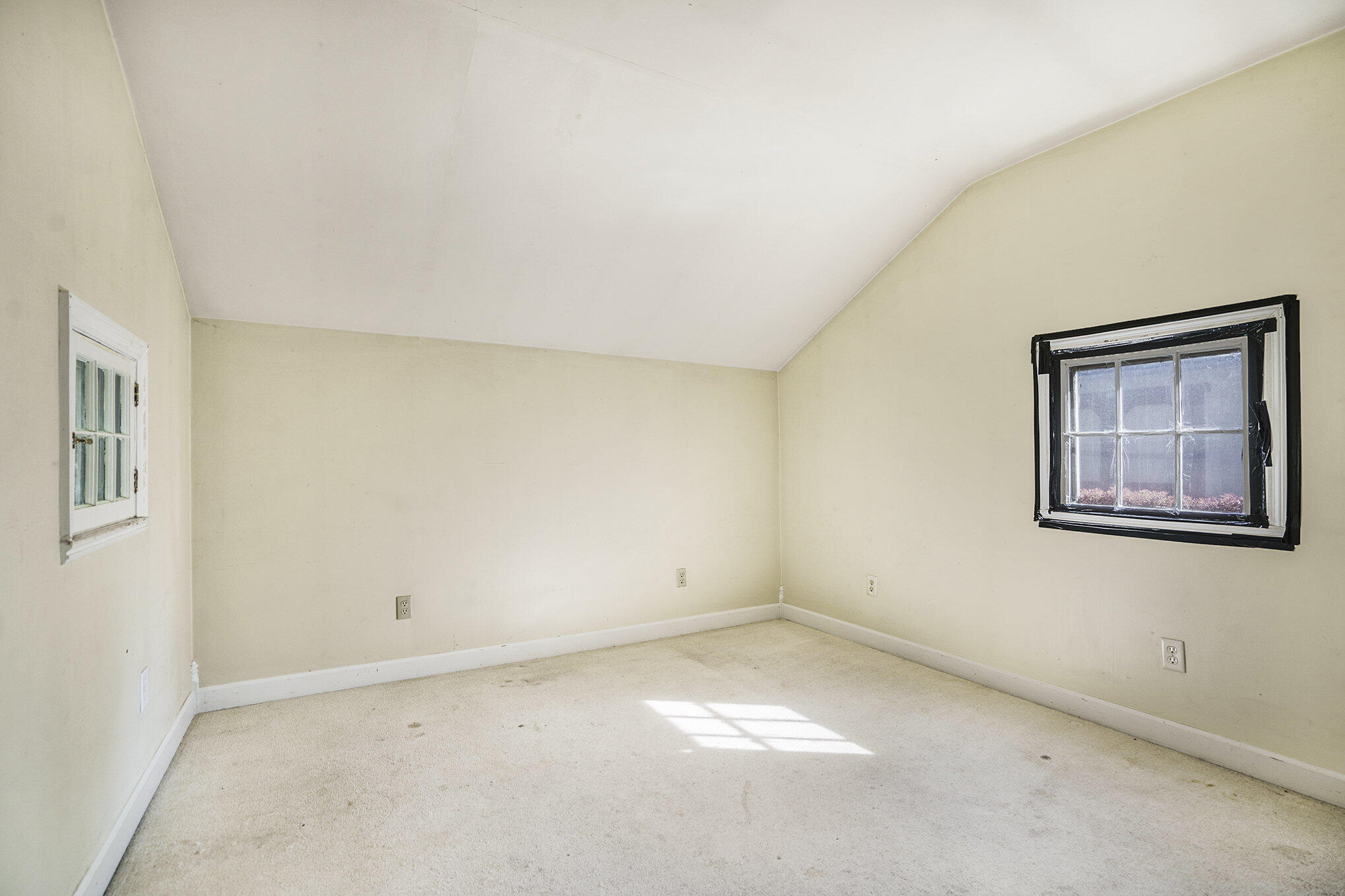 600 Fairview Avenue NE Grand Rapids MI 49503