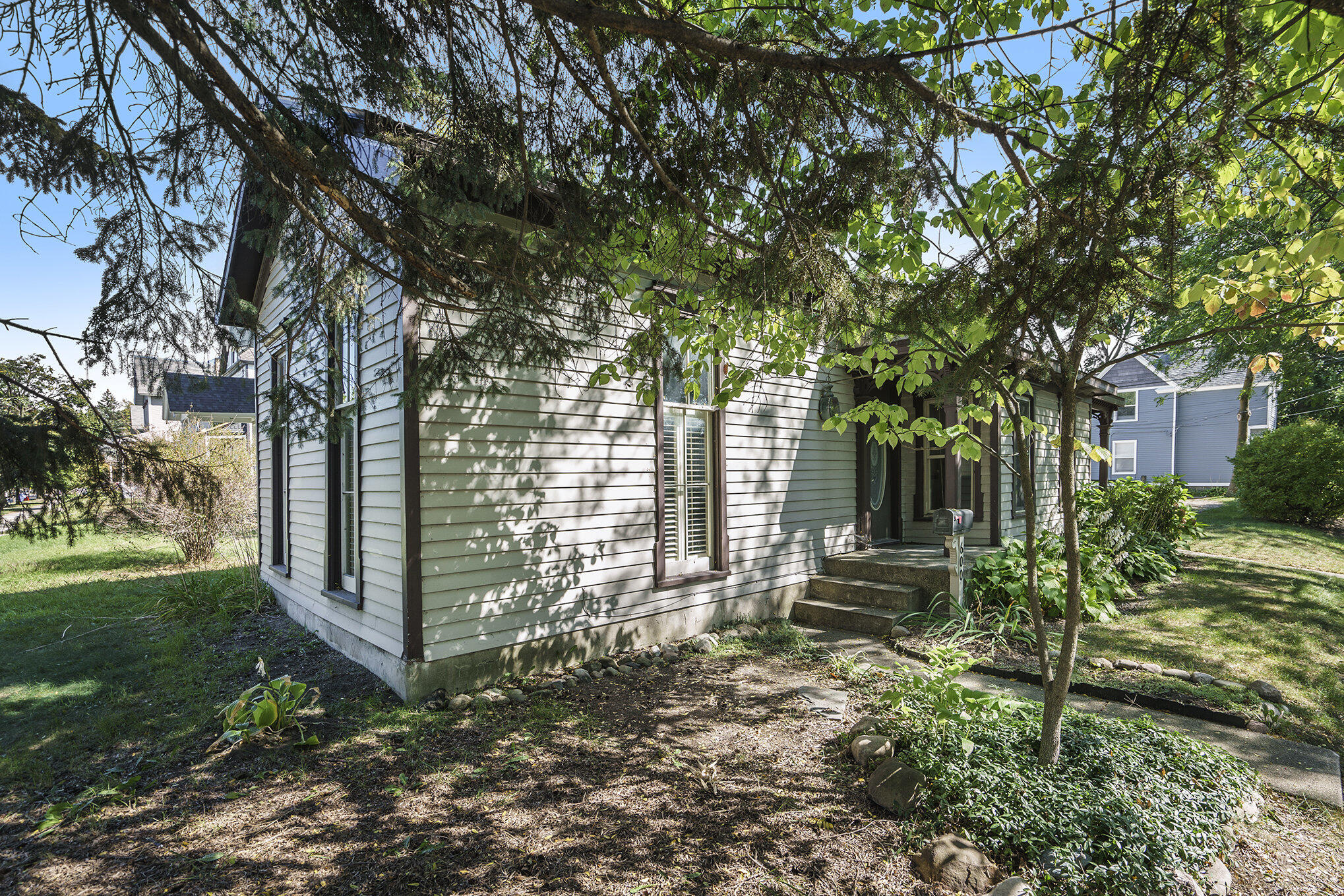 600 Fairview Avenue NE Grand Rapids MI 49503