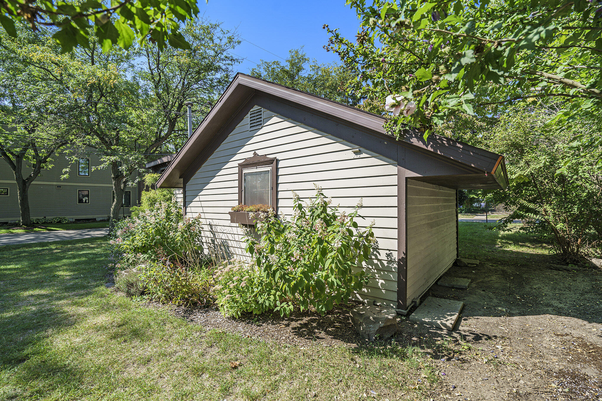 600 Fairview Avenue NE Grand Rapids MI 49503