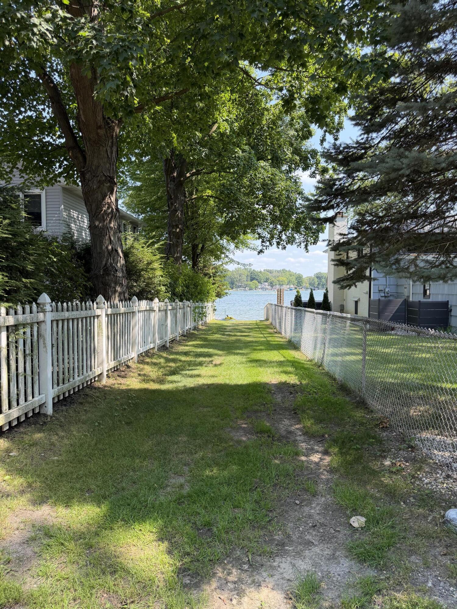 63166 Lakeshore Drive Dowagiac MI 49047