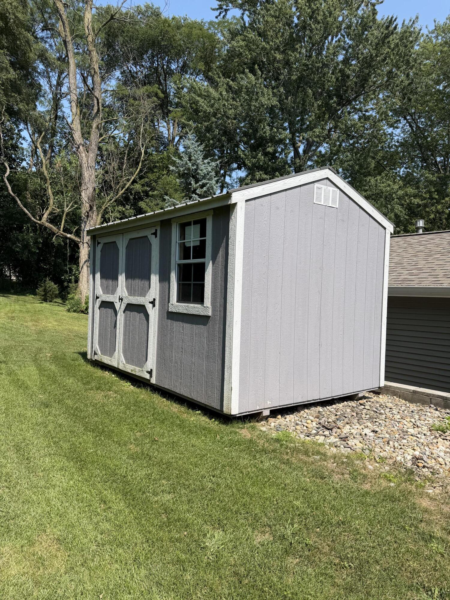 63166 Lakeshore Drive Dowagiac MI 49047
