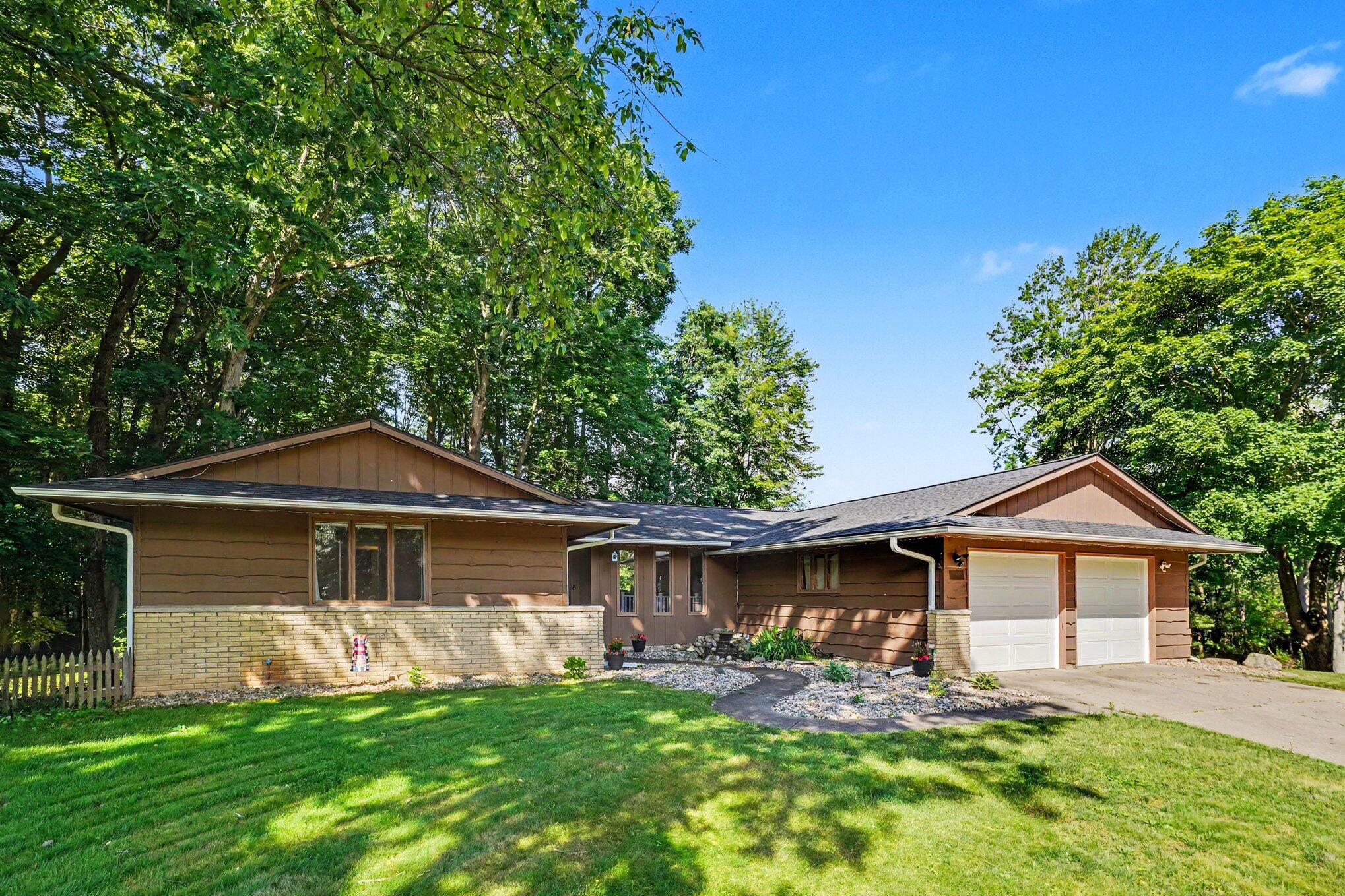 9713 Oakview Drive Portage MI 49024