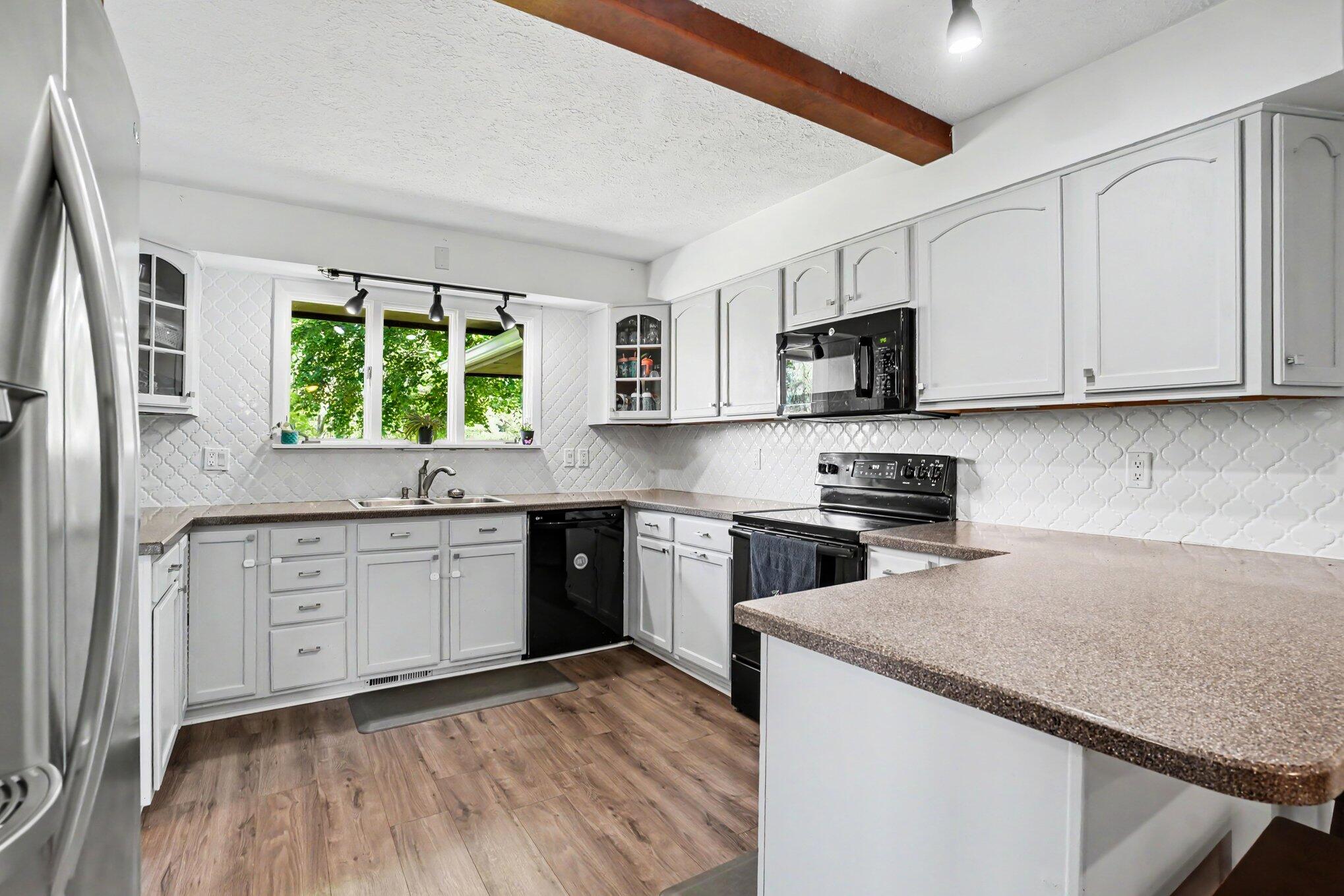 9713 Oakview Drive Portage MI 49024