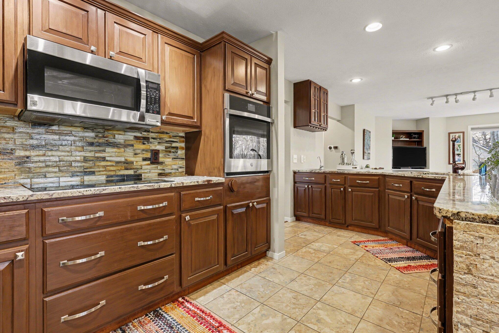 2011 Knollpoint Drive NE Ada MI 49301