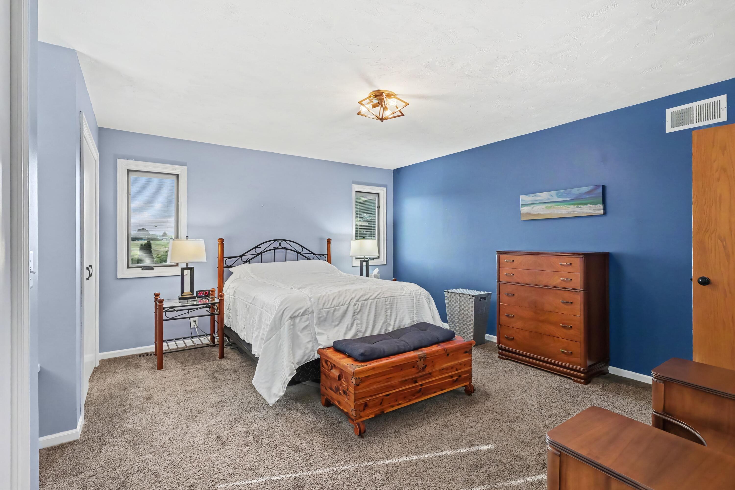 10068 Holiday Drive Zeeland MI 49464