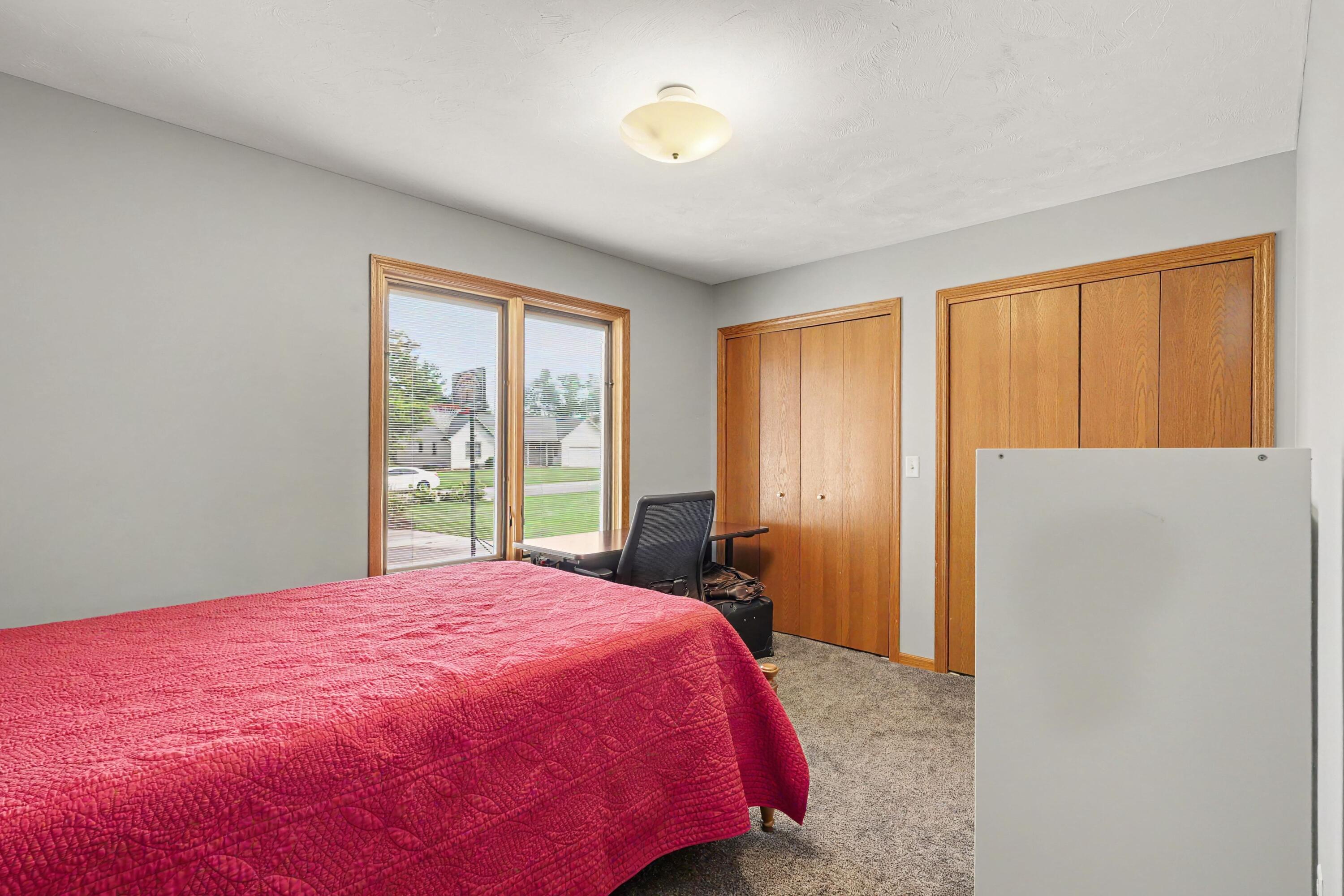 10068 Holiday Drive Zeeland MI 49464