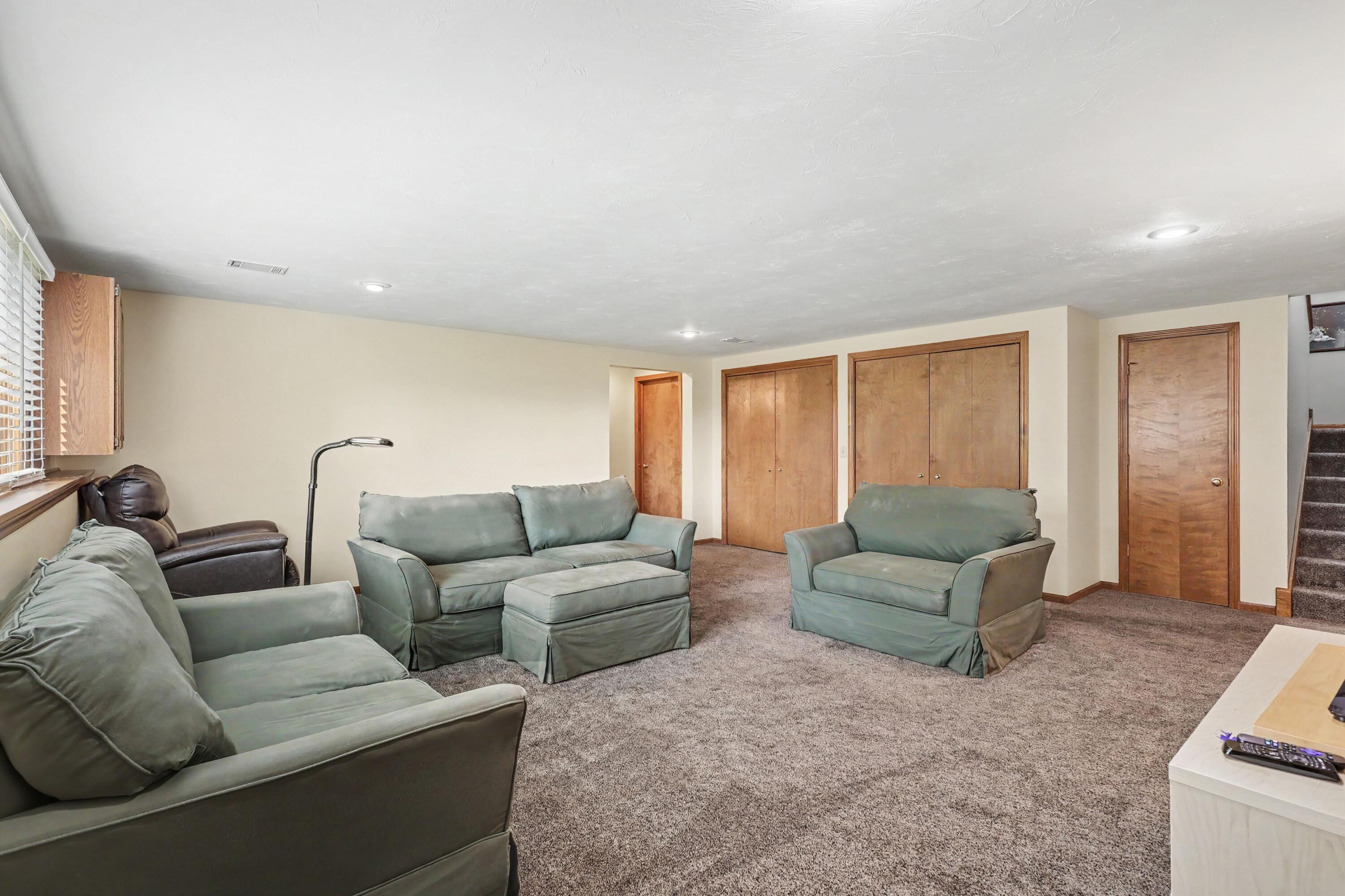 10068 Holiday Drive Zeeland MI 49464