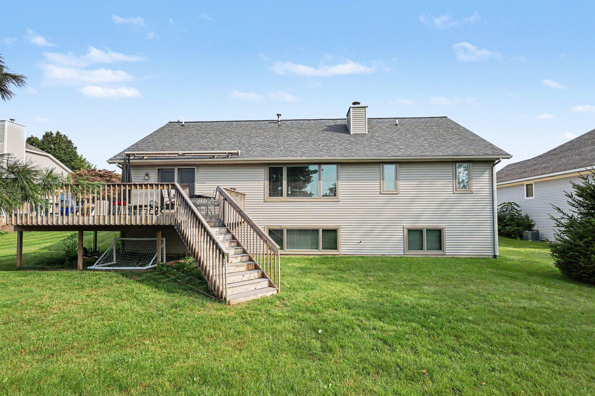 10068 Holiday Drive Zeeland MI 49464
