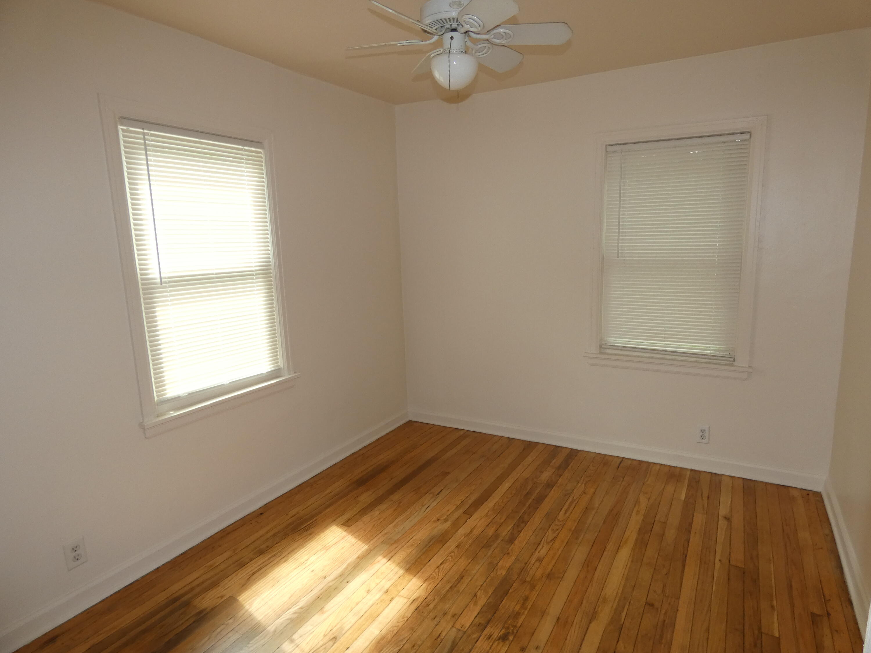 1330 Bishop Avenue Benton Harbor MI 49022
