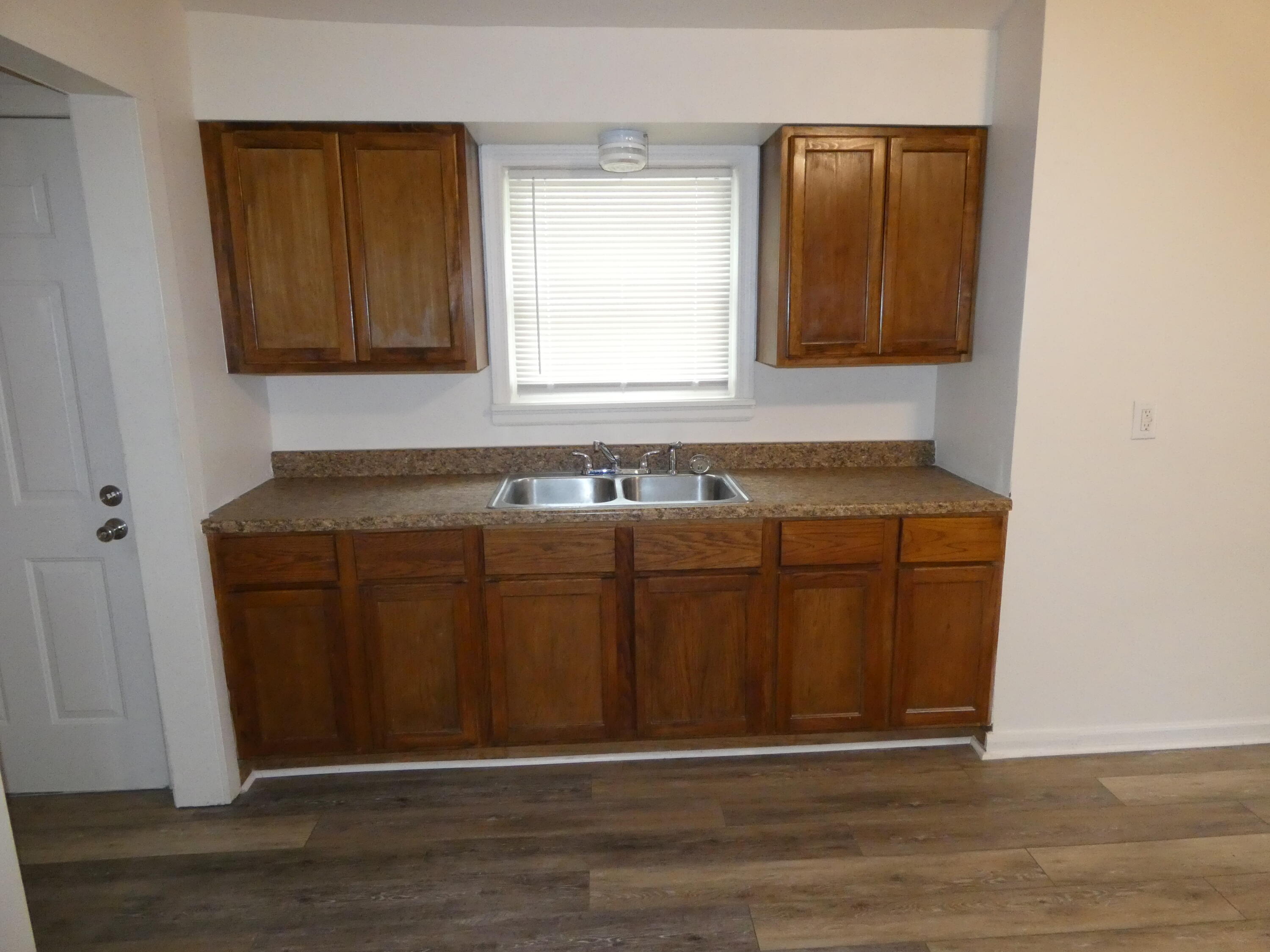 1330 Bishop Avenue Benton Harbor MI 49022