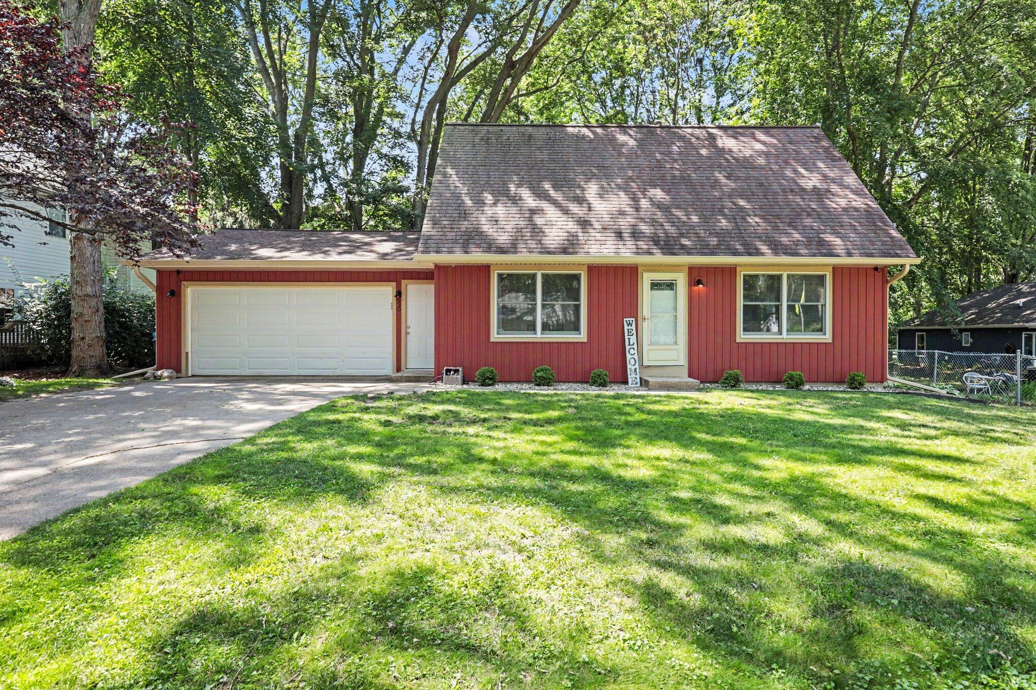 630 Midway Avenue Holland MI 49423