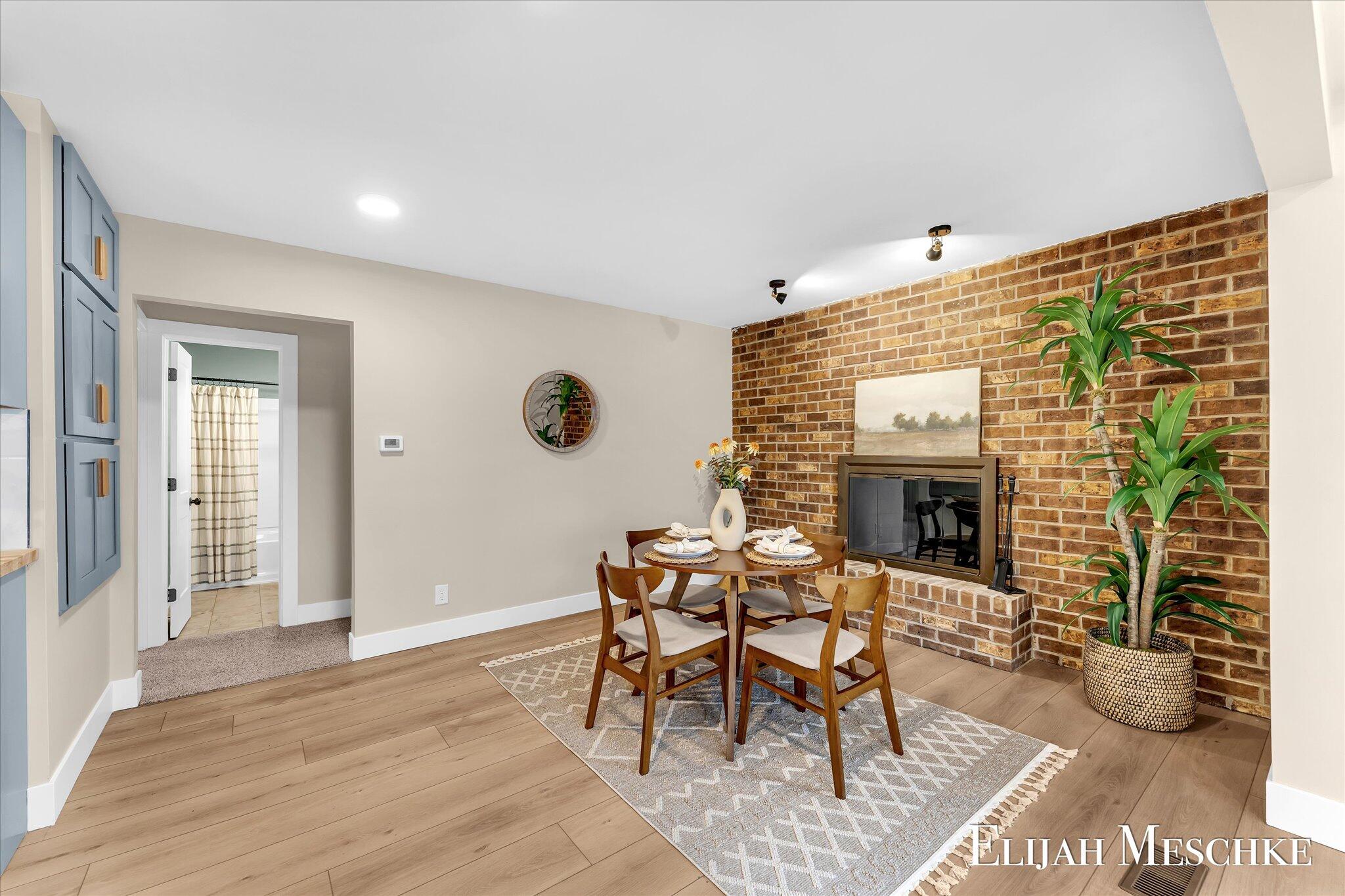 10463 Poplar Drive NE Rockford MI 49341