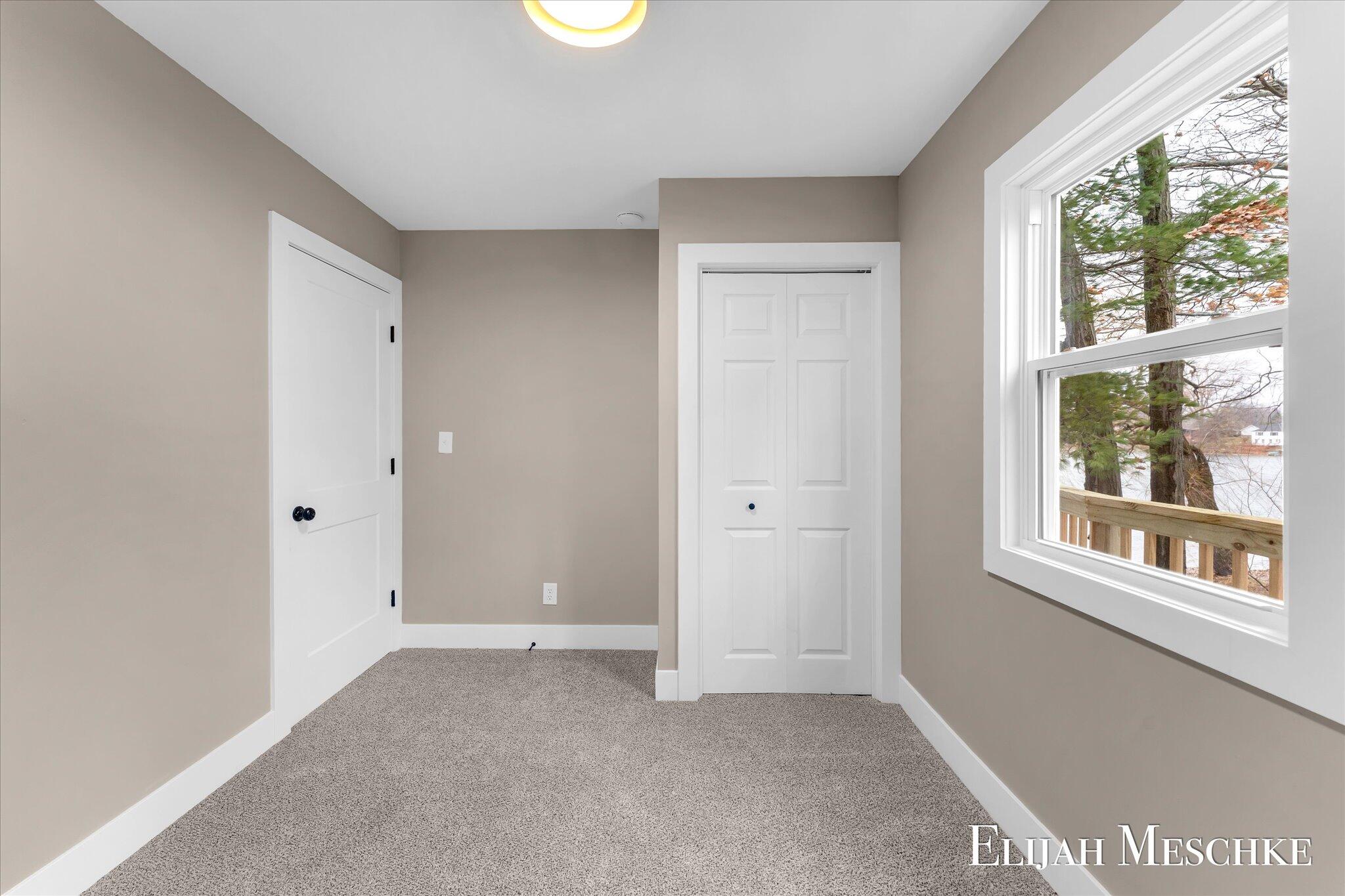10463 Poplar Drive NE Rockford MI 49341