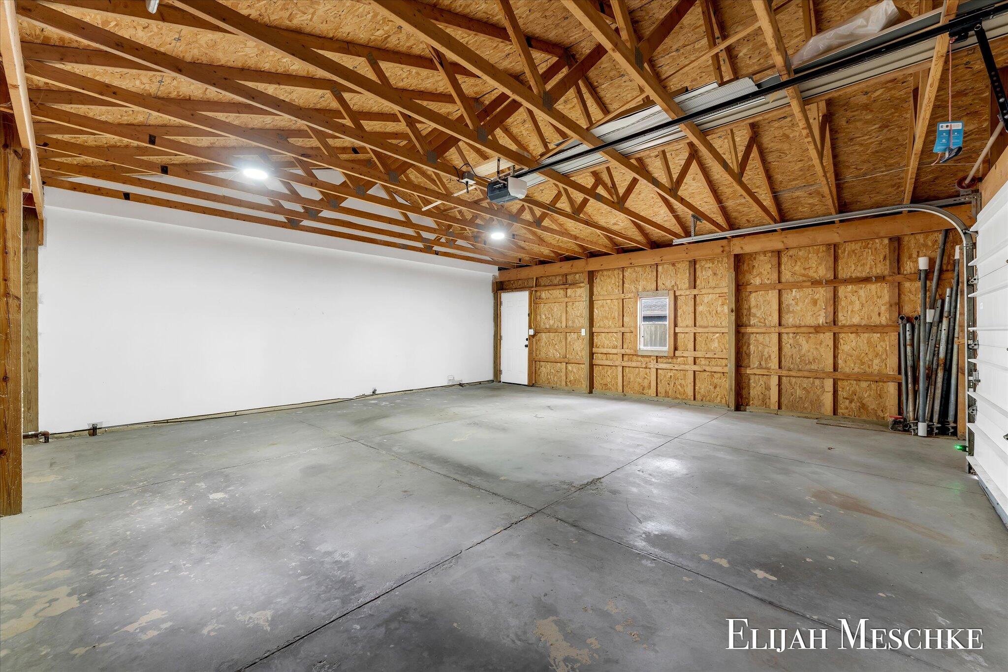 10463 Poplar Drive NE Rockford MI 49341