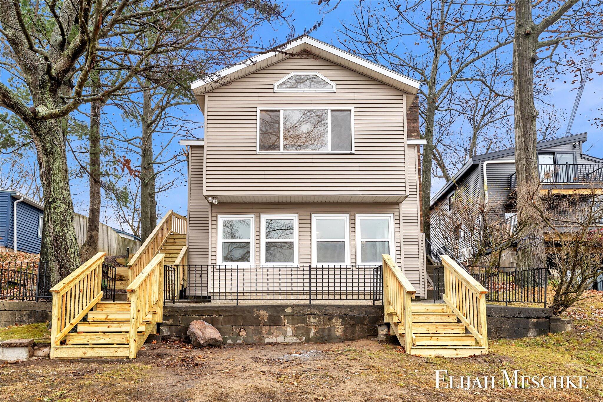 10463 Poplar Drive NE Rockford MI 49341