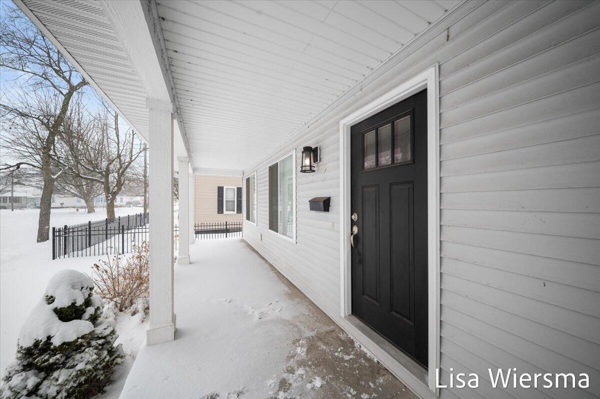 352 Mason Avenue Muskegon MI 49441