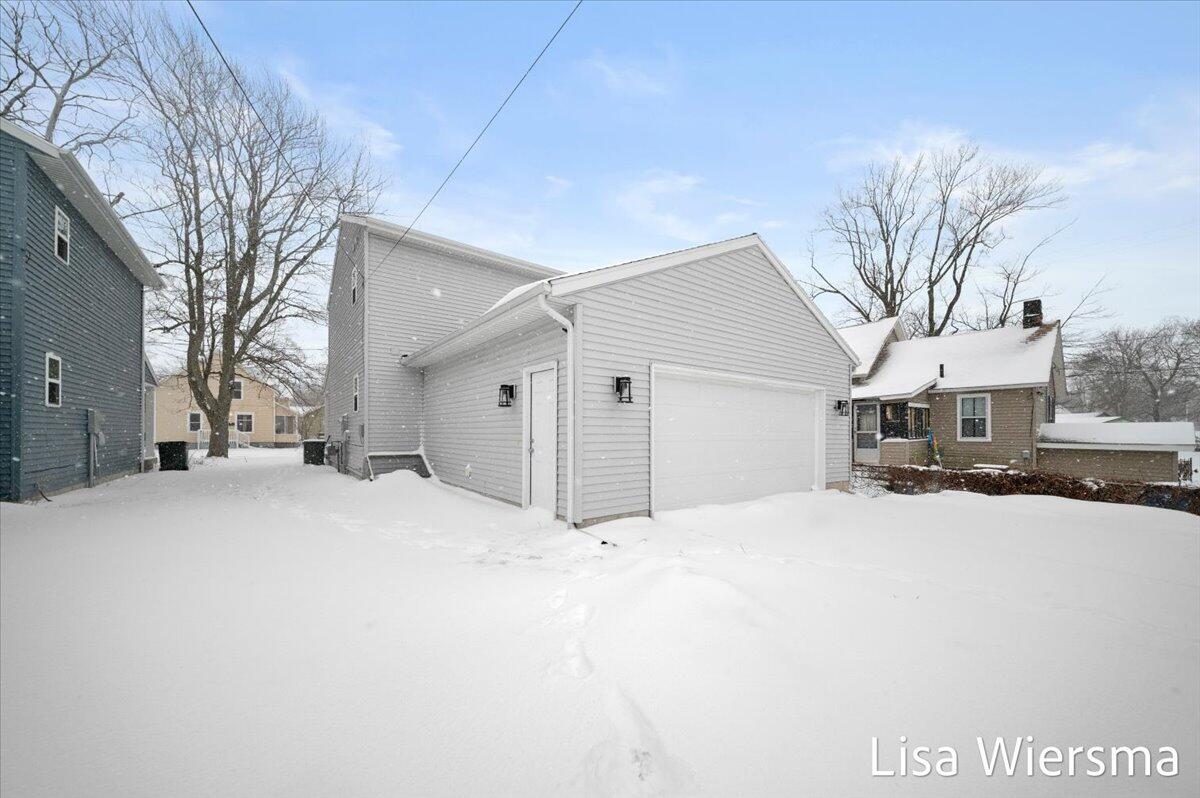 352 Mason Avenue Muskegon MI 49441