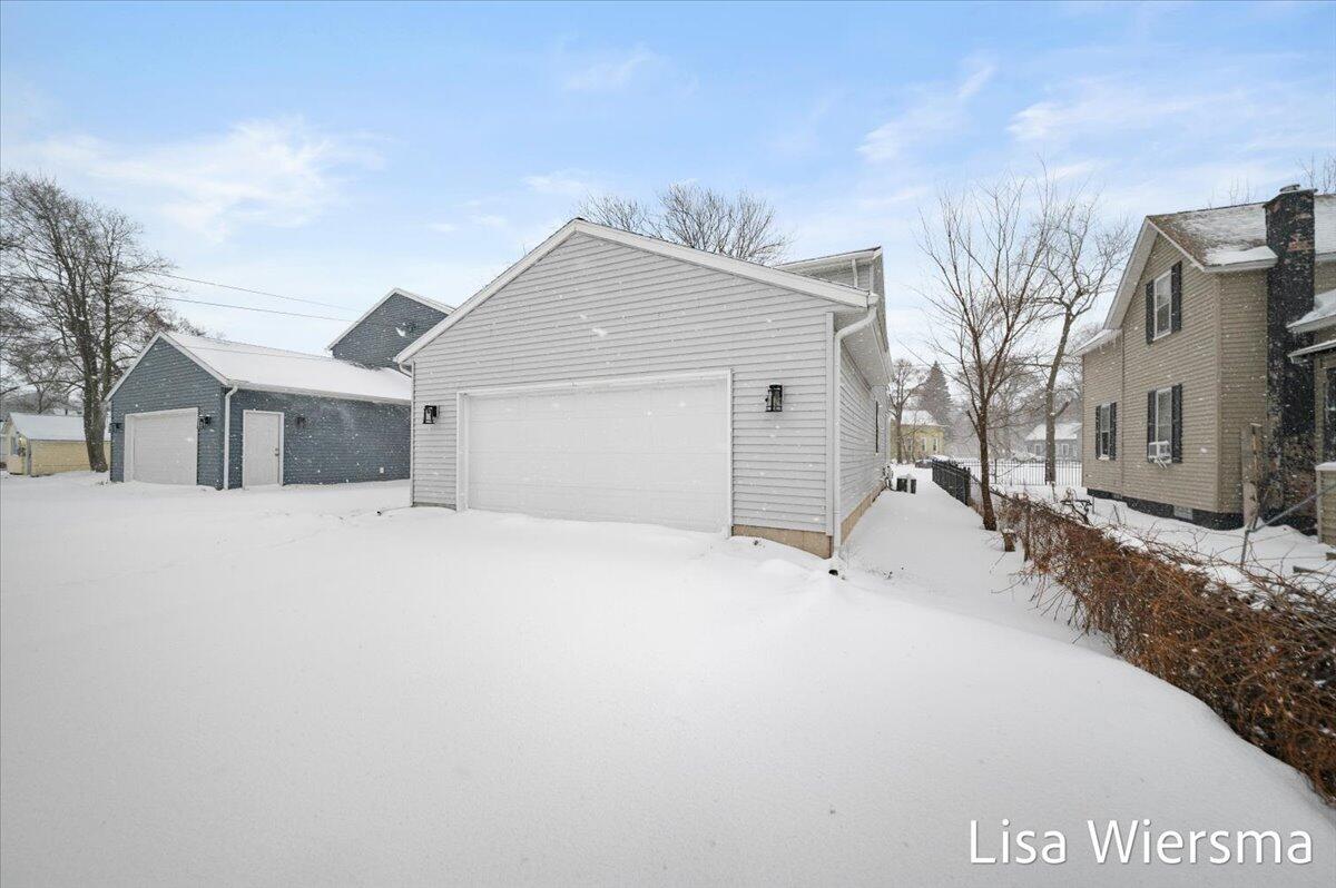 352 Mason Avenue Muskegon MI 49441