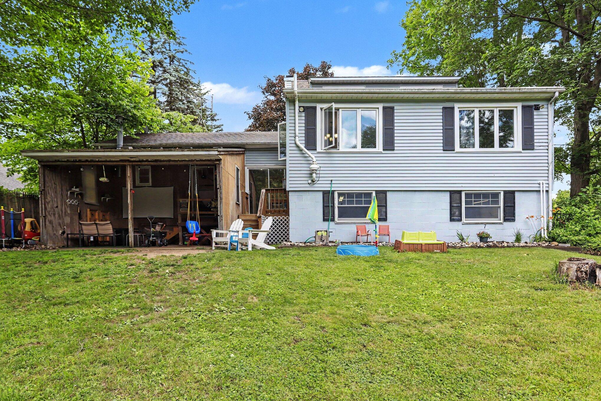 2518 E G Avenue Kalamazoo MI 49004