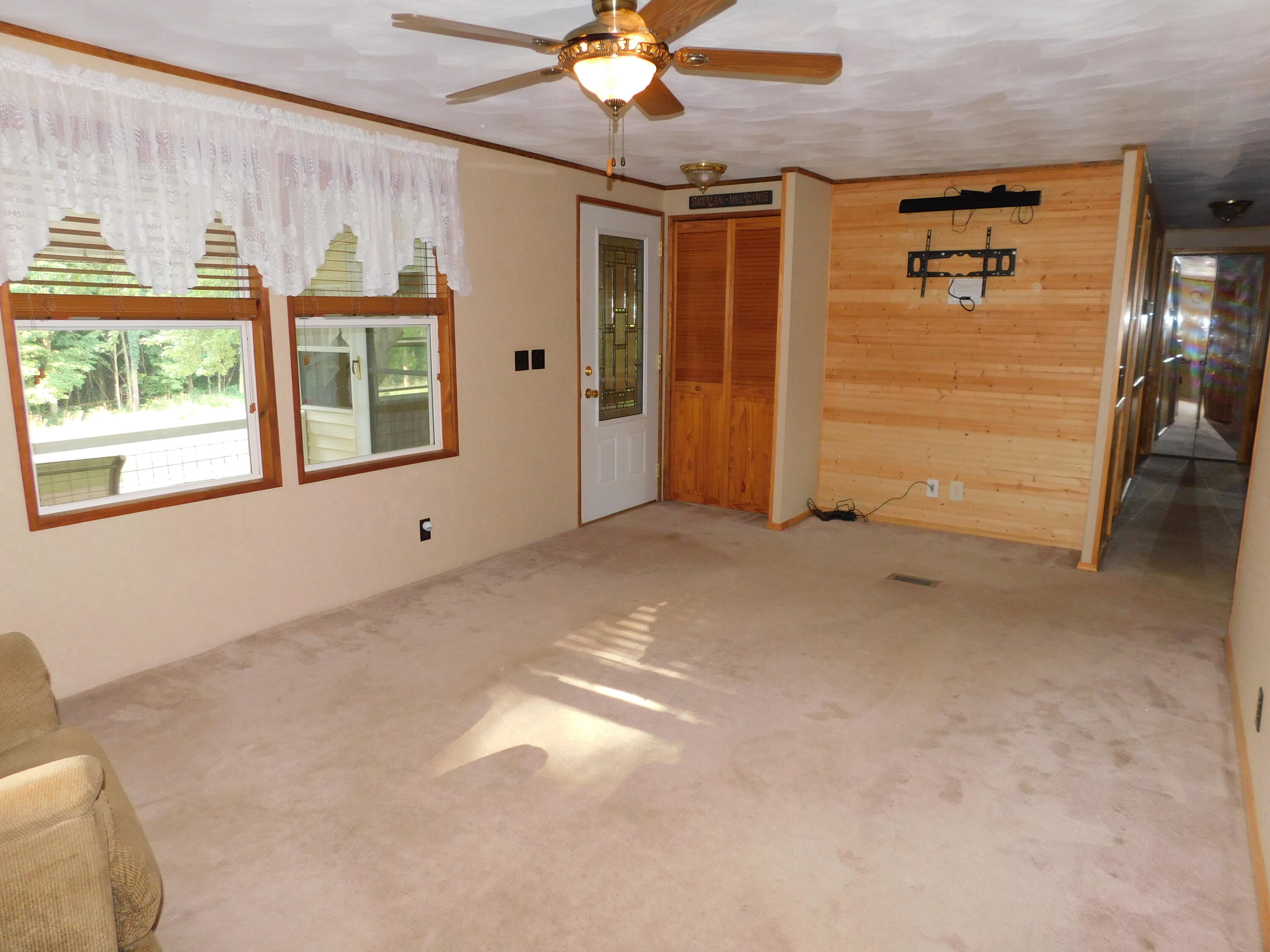 19278 Dutch Settlement Street Cassopolis MI 49031