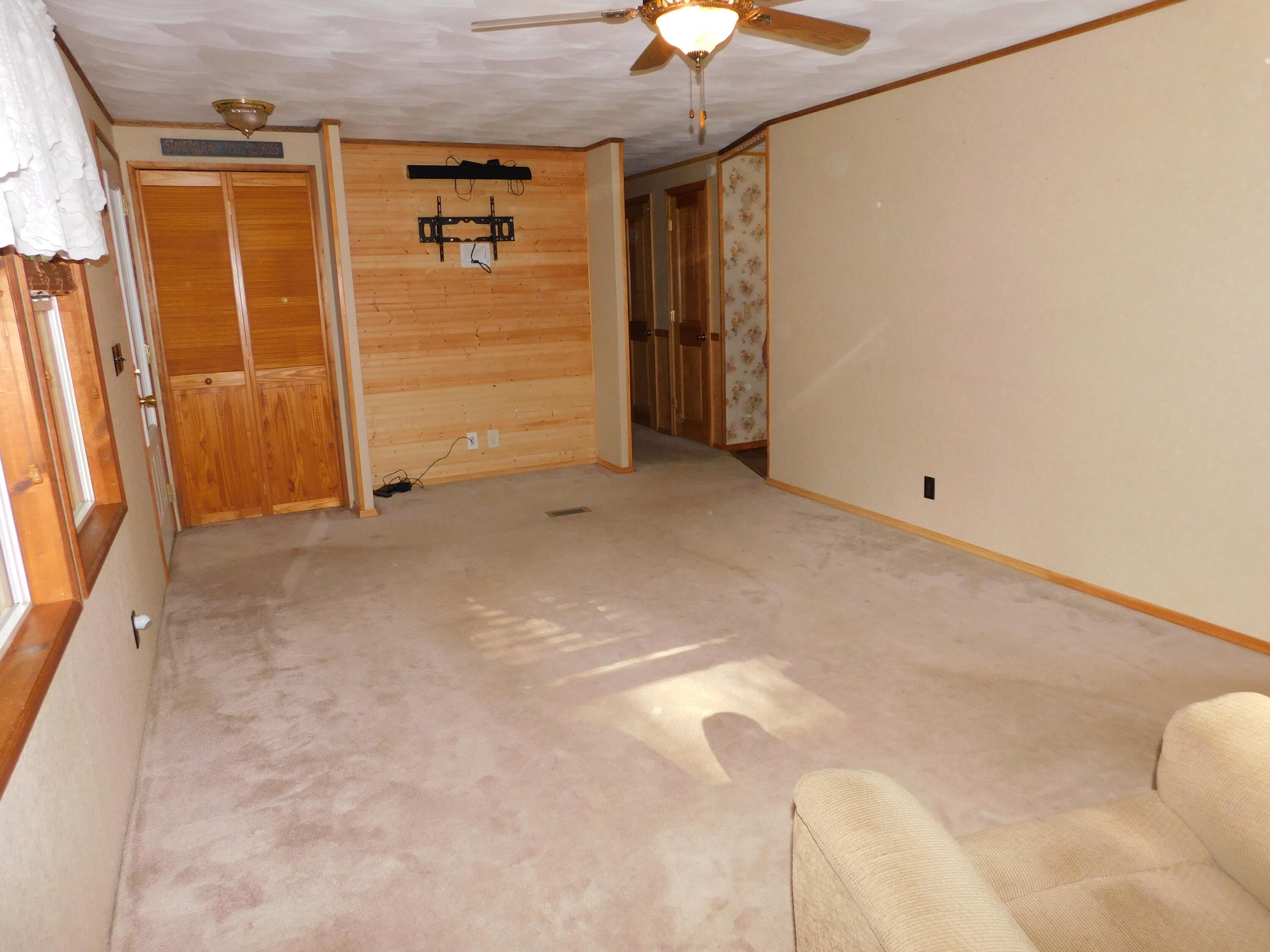 19278 Dutch Settlement Street Cassopolis MI 49031