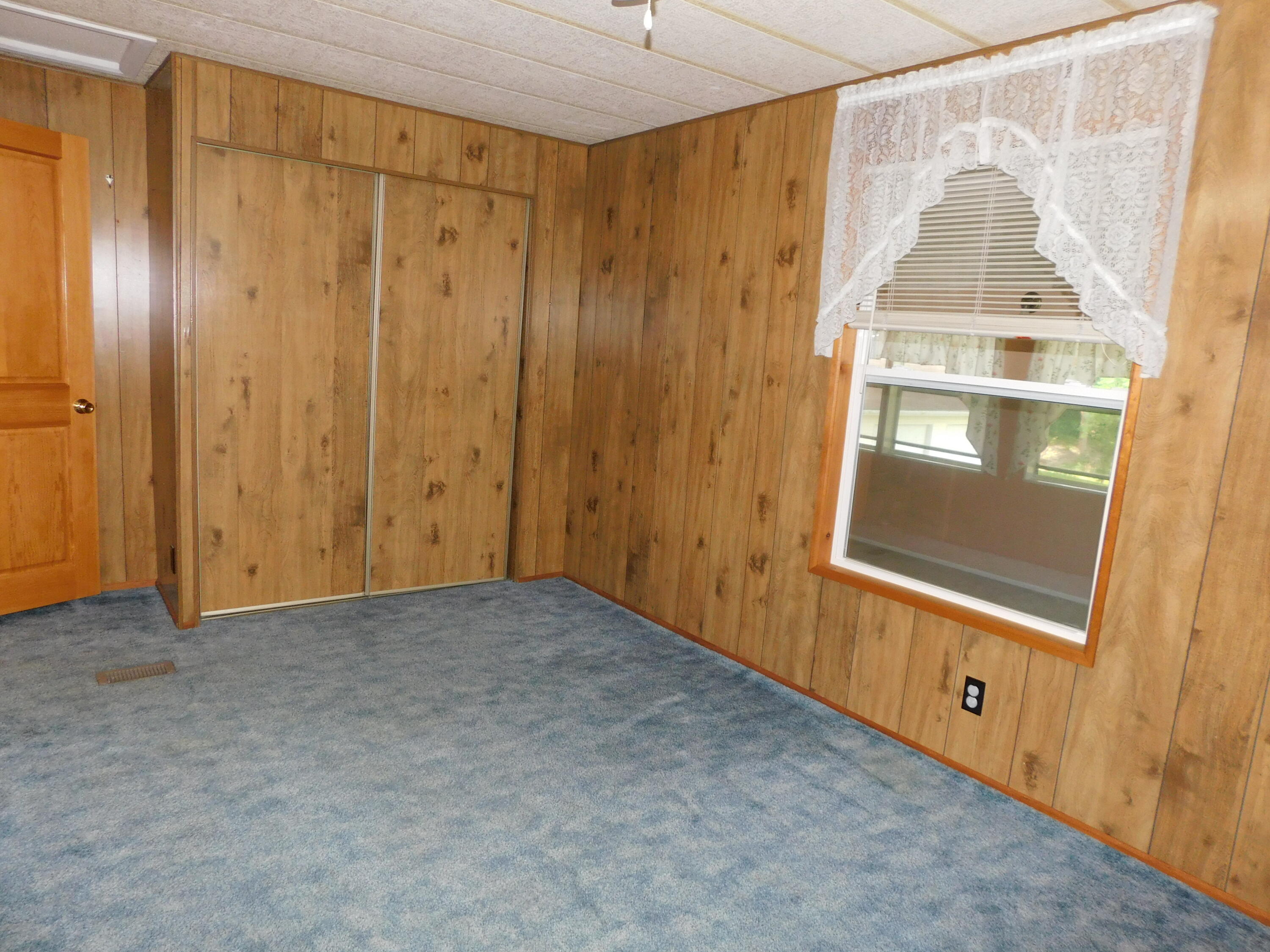 19278 Dutch Settlement Street Cassopolis MI 49031