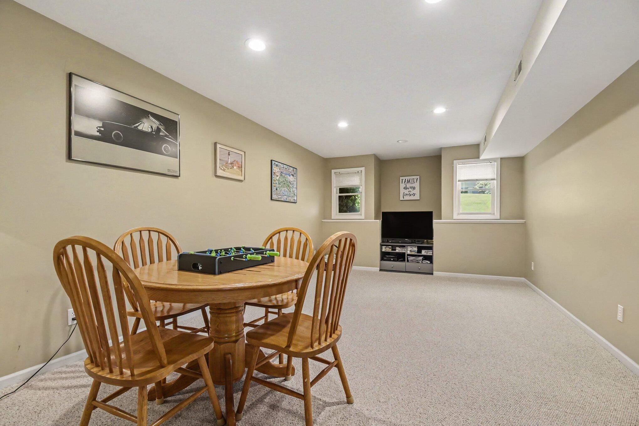 3004 Cooks Meadow Drive NE Grand Rapids MI 49525