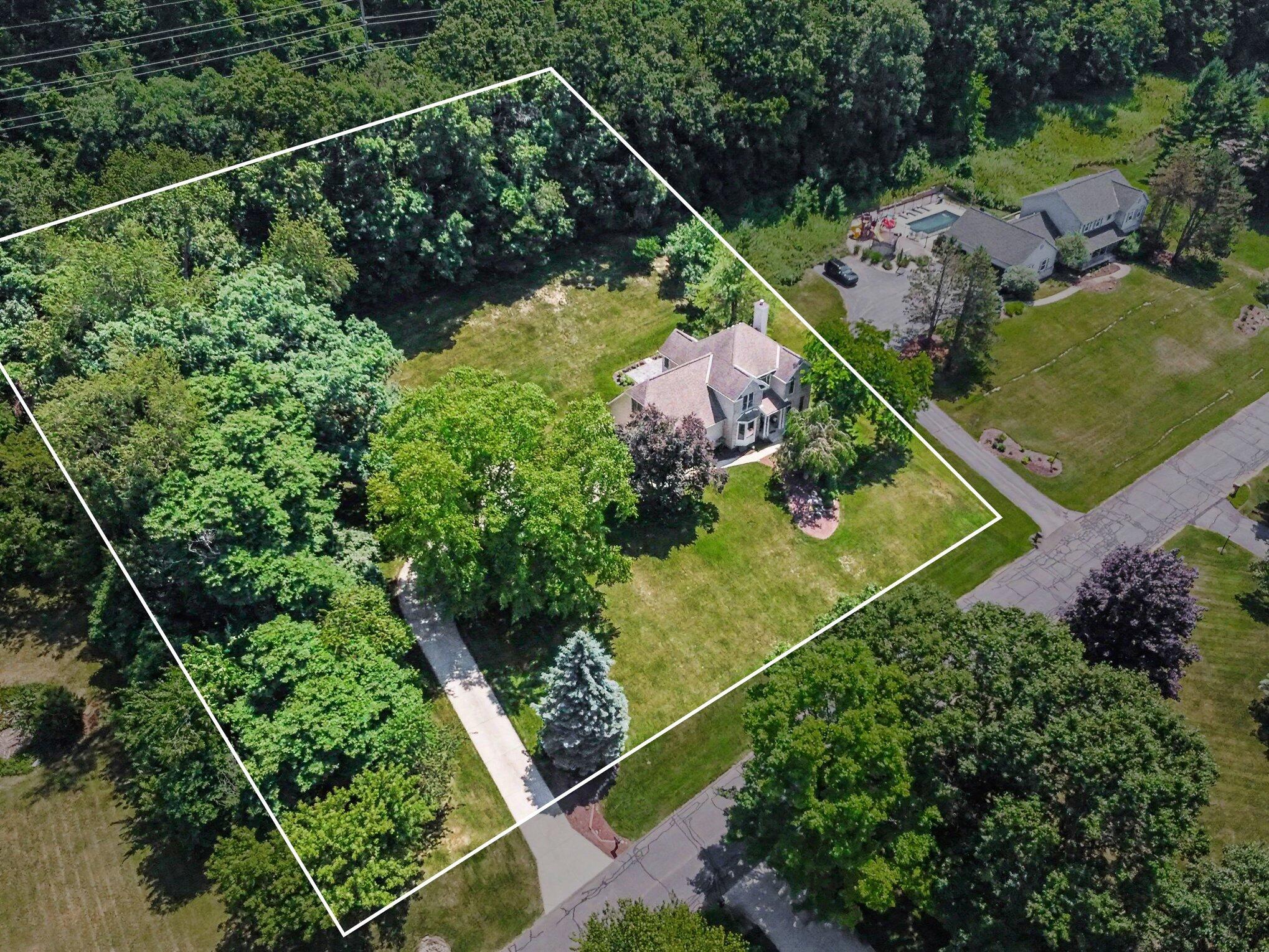 3004 Cooks Meadow Drive NE Grand Rapids MI 49525