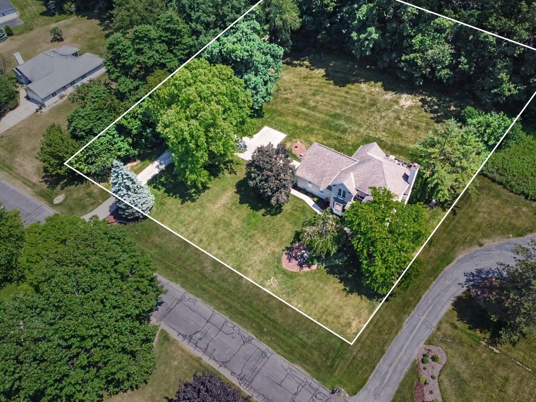 3004 Cooks Meadow Drive NE Grand Rapids MI 49525