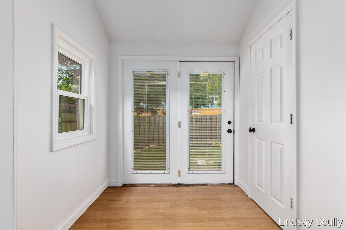 1205 Valley Avenue NW Grand Rapids MI 49504