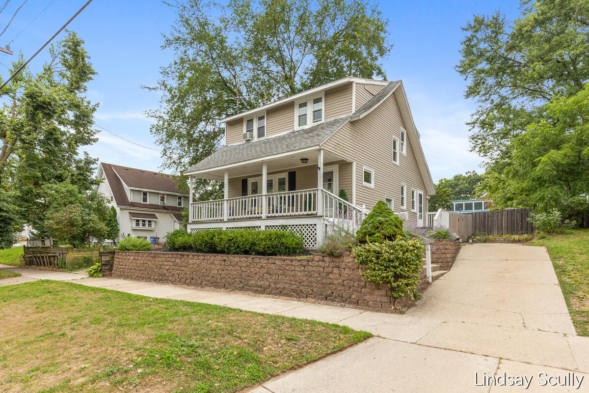 1205 Valley Avenue NW Grand Rapids MI 49504