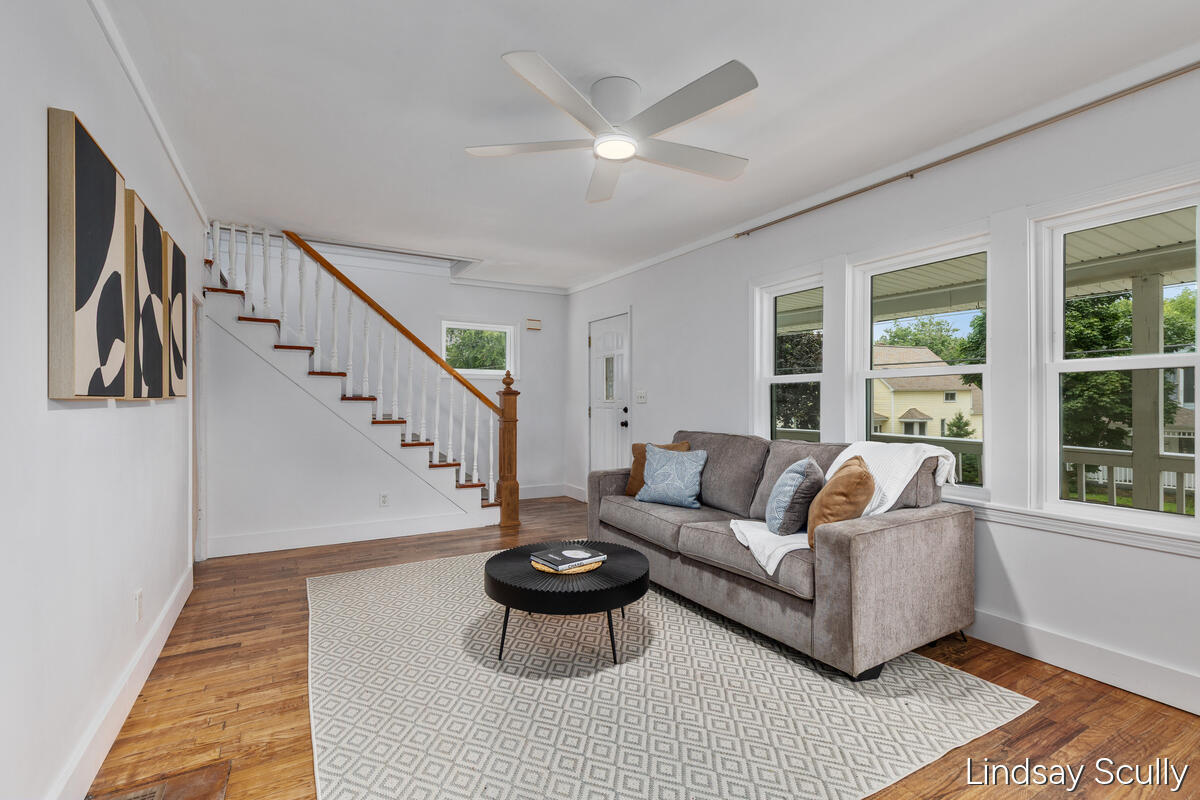 1205 Valley Avenue NW Grand Rapids MI 49504