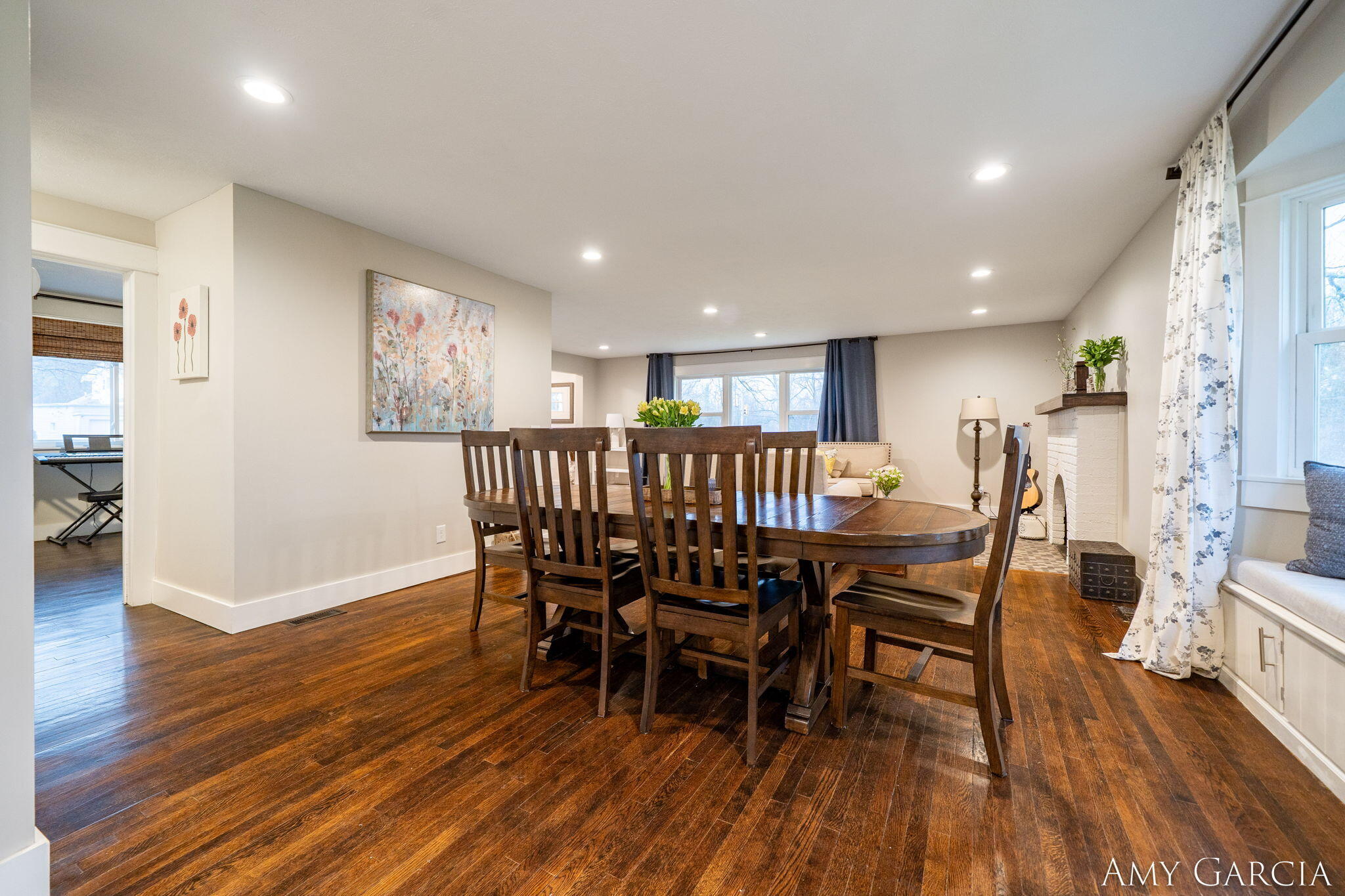 6387 Cascade Road SE Grand Rapids MI 49546