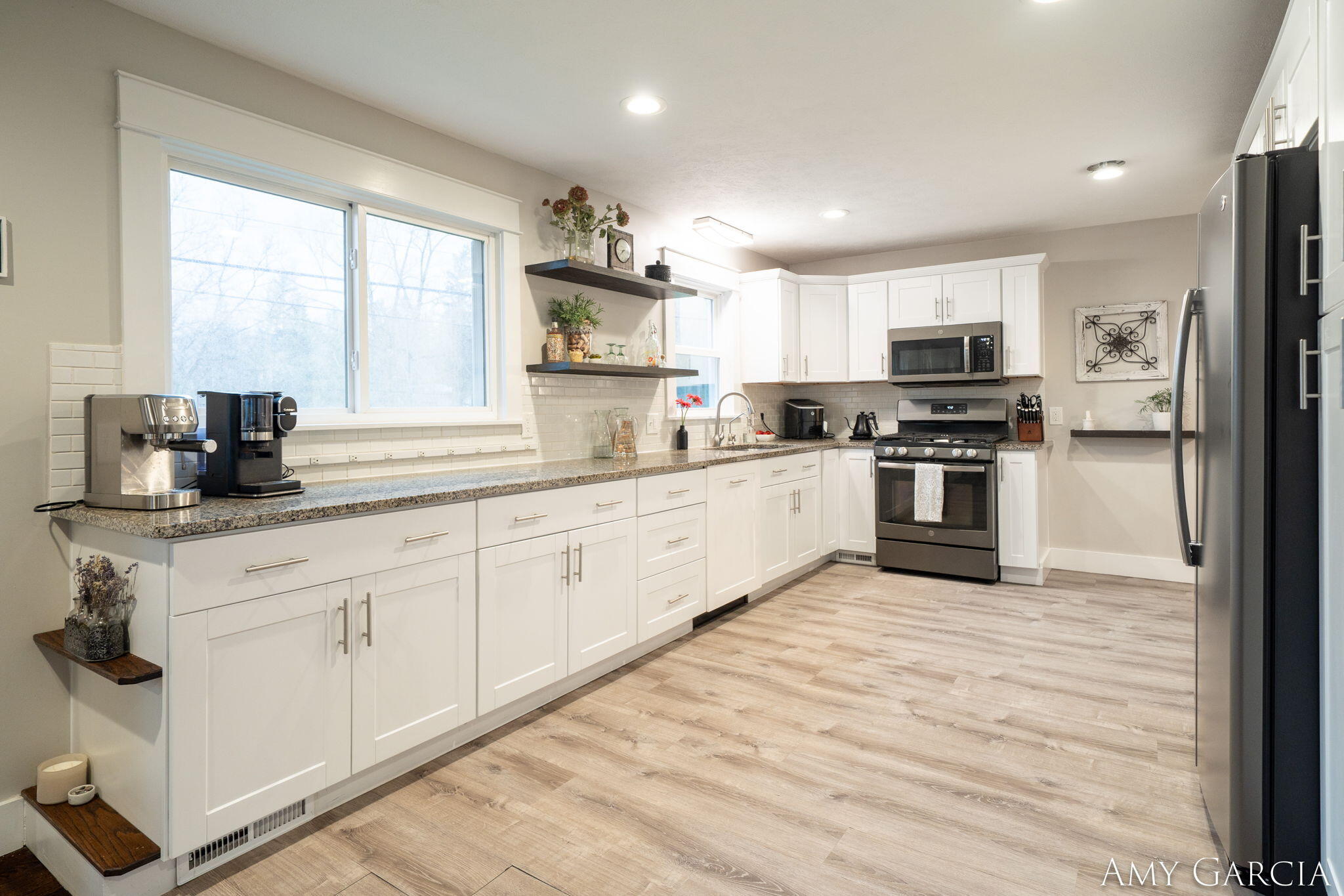 6387 Cascade Road SE Grand Rapids MI 49546