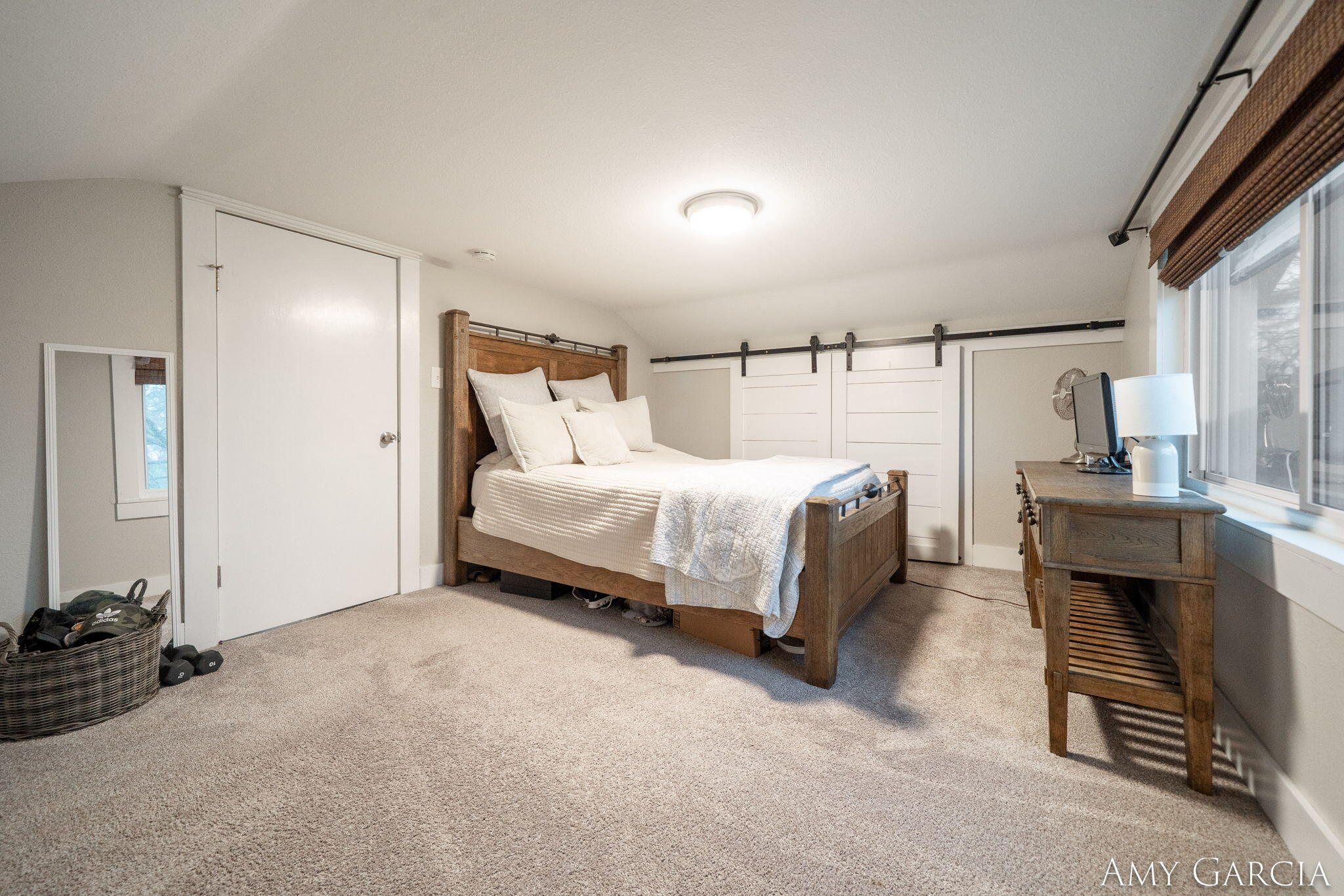 6387 Cascade Road SE Grand Rapids MI 49546