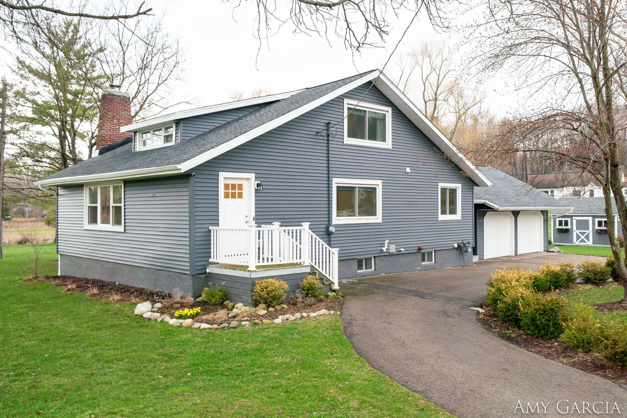6387 Cascade Road SE Grand Rapids MI 49546