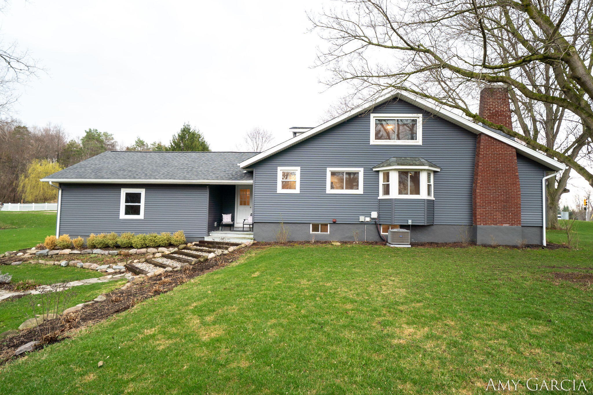 6387 Cascade Road SE Grand Rapids MI 49546