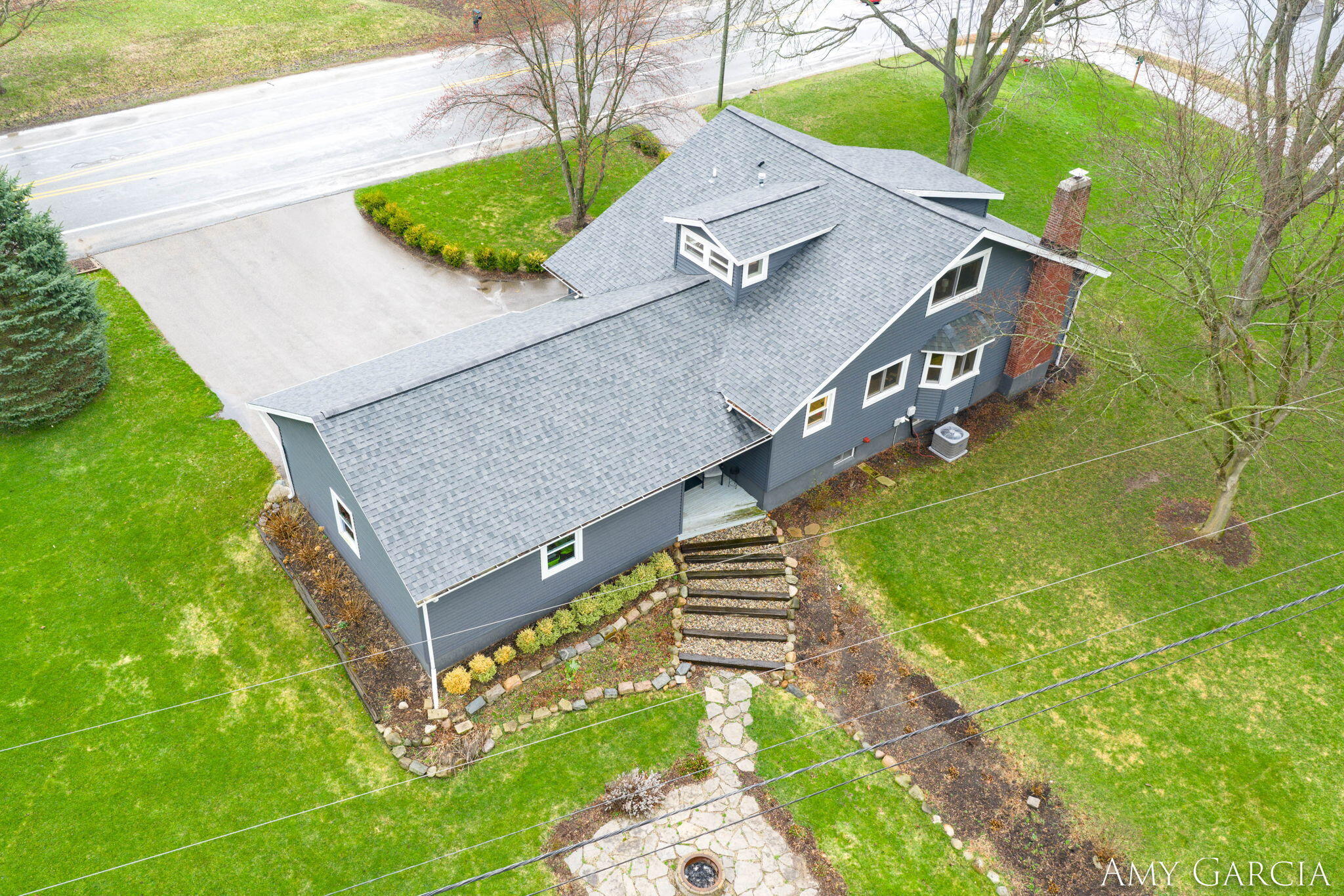 6387 Cascade Road SE Grand Rapids MI 49546