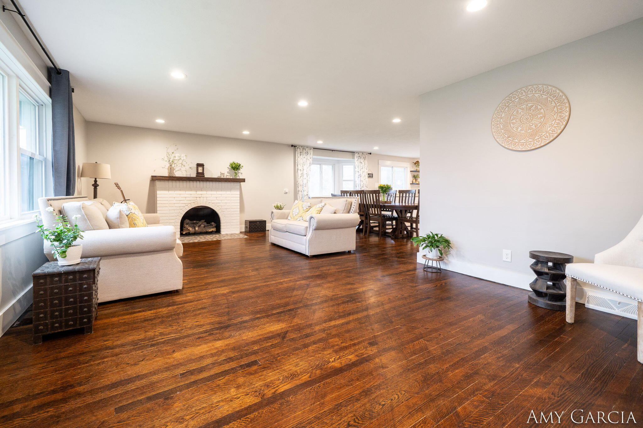 6387 Cascade Road SE Grand Rapids MI 49546