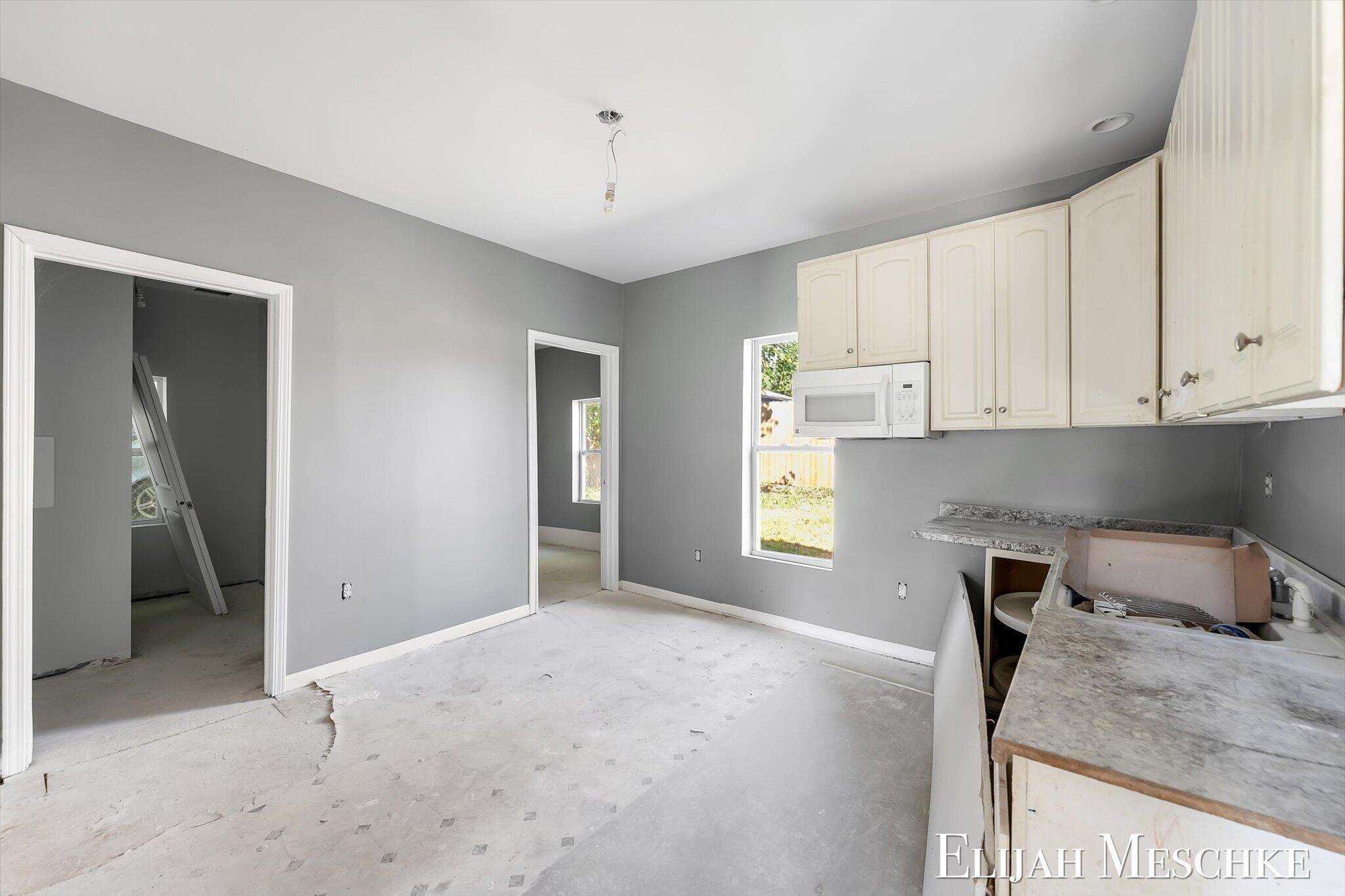 507 Fuller Avenue SE Grand Rapids MI 49506