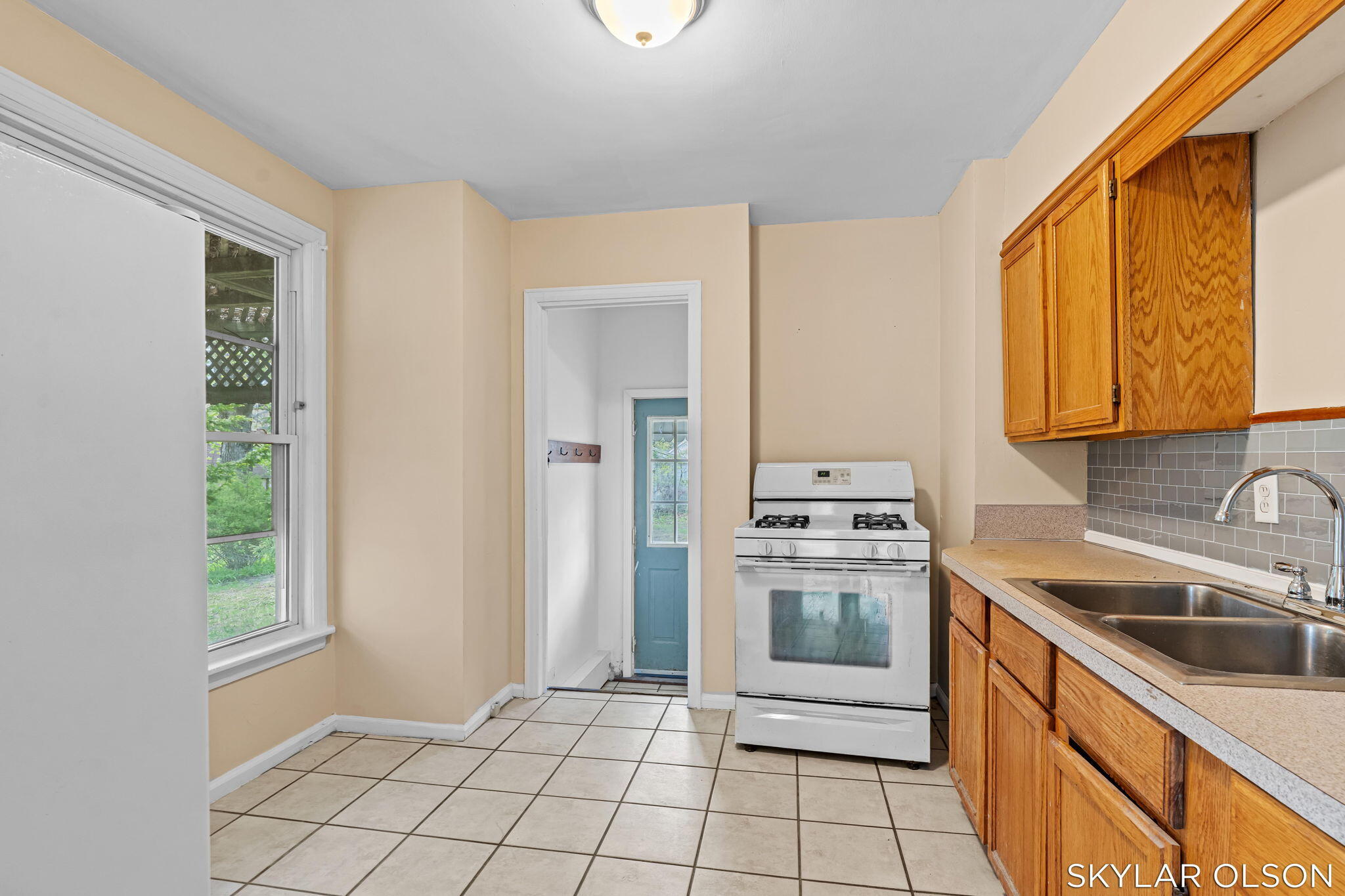 2153 Philo Avenue Muskegon MI 49441