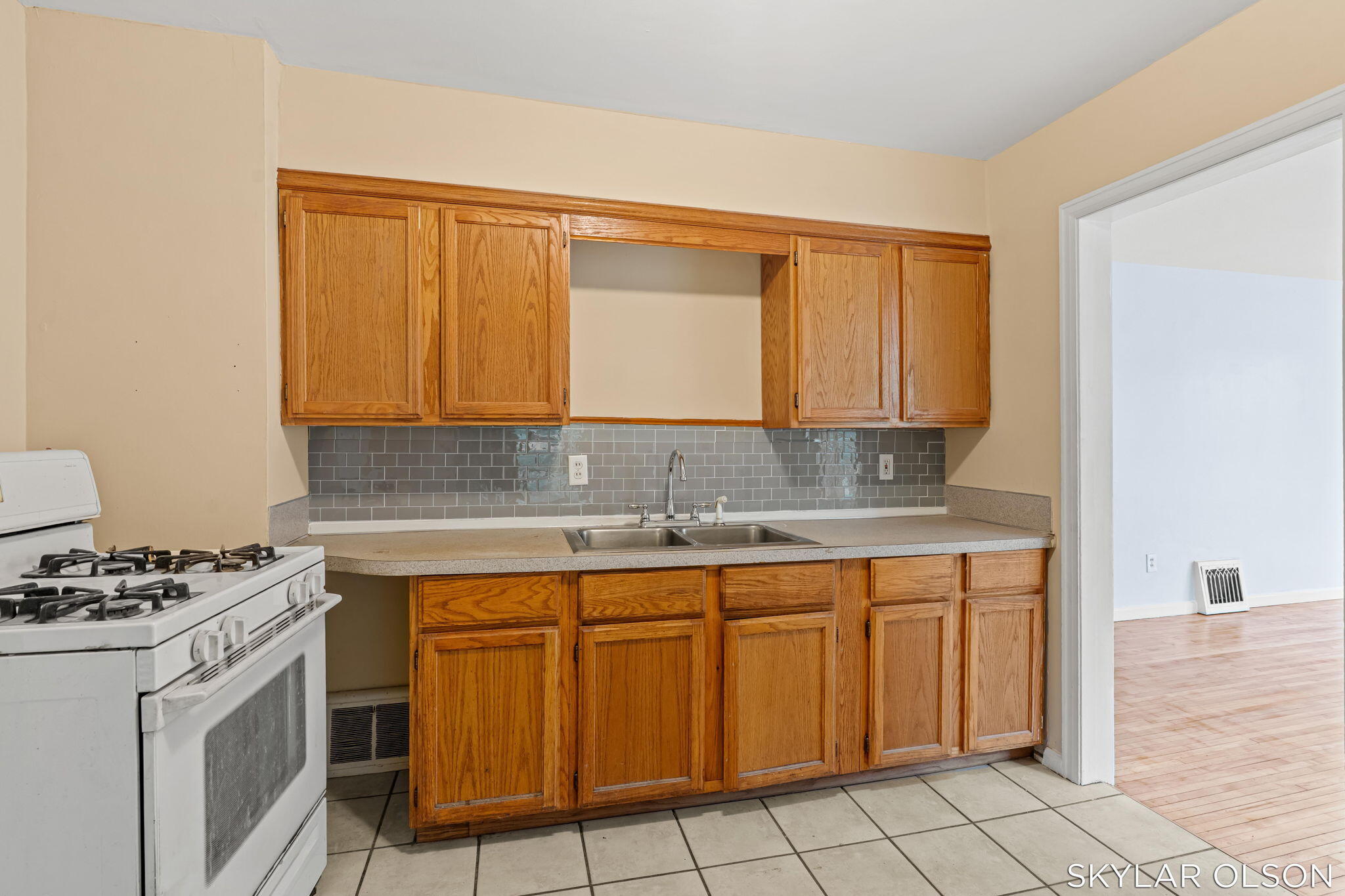 2153 Philo Avenue Muskegon MI 49441