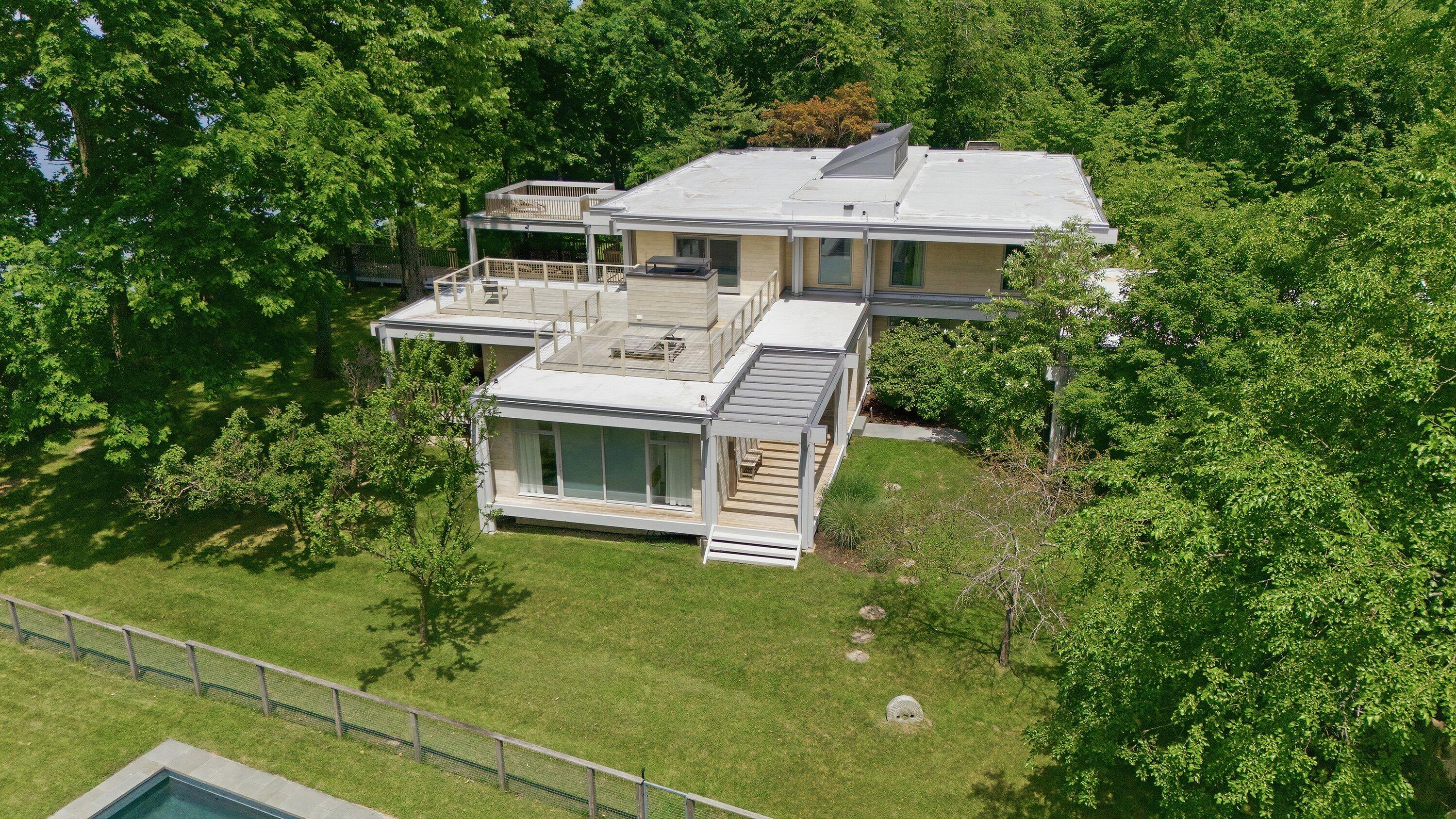 1600 Rocky Gap Road Benton Harbor MI 49022