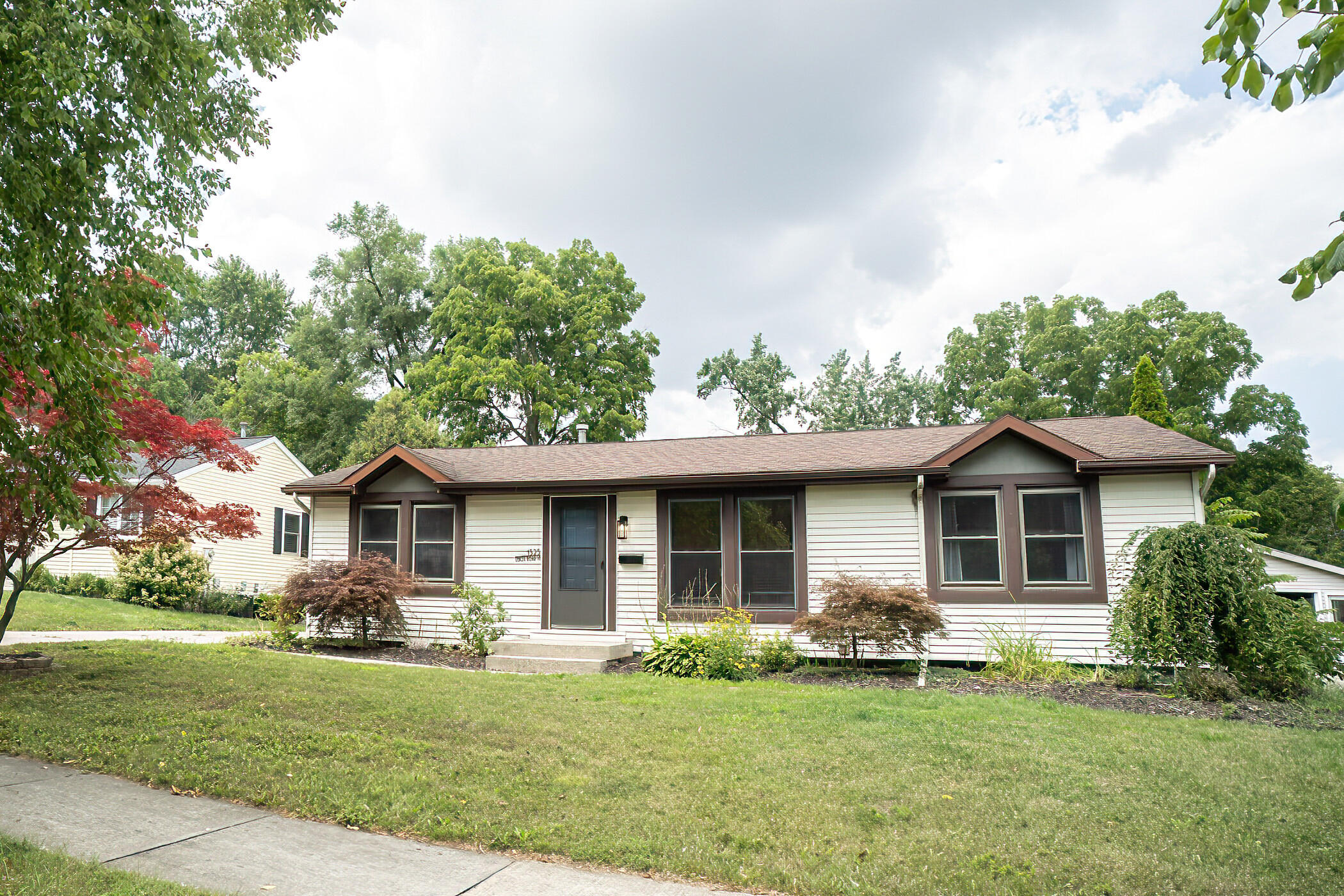 1525 Lenox Road SE Grand Rapids MI 49506